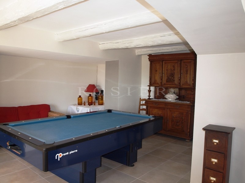 Maison avec piscine   proche Luberon