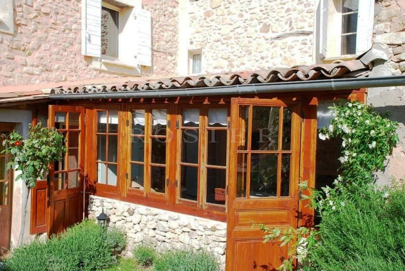 Mas ancien plein de charme   en Luberon