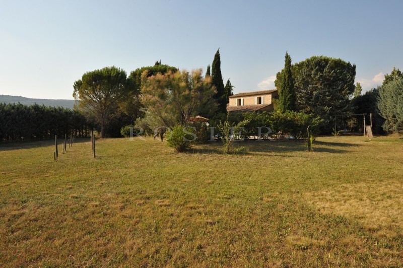 Maison en pierres à vendre en Luberon  