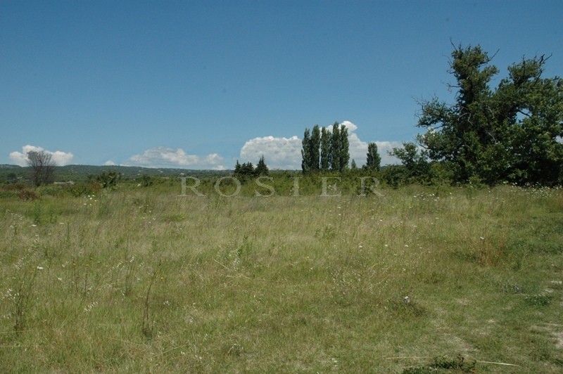 Terrain constructible à vendre proche d'un hameau du Luberon 