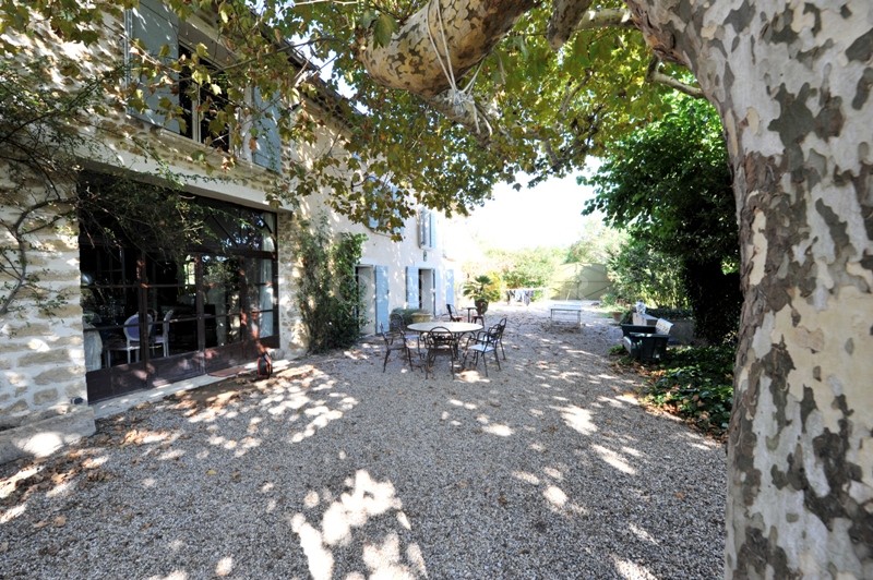 Luberon :   Mas de prestige restauré avec soin et grandes dépendances