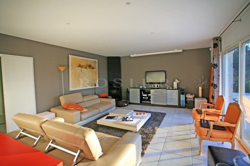 Confortable maison à vendre  entre le Luberon et le mont Ventoux, avec piscine