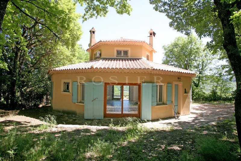 Luberon - A proximité des villages perchés, maison traditionnelle avec vues 