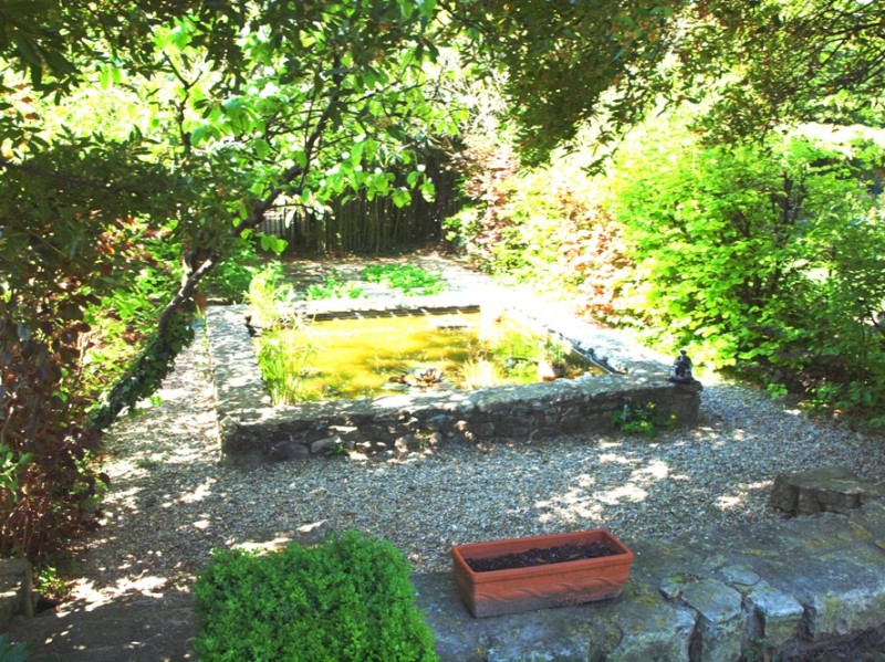 Au coeur d'un agréable village du Luberon, Maison de charme avec jardin  
