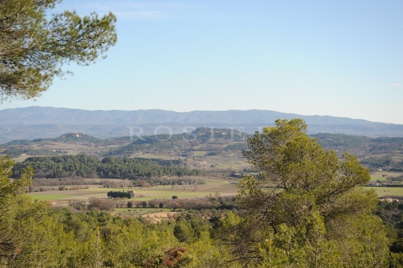 A vendre en Luberon,  exclusivité à l'agence ROSIER, maison-pont ultra contemporaine, en position dominante,  avec piscine et vue totalement dégagée sur toute la vallée du Luberon 