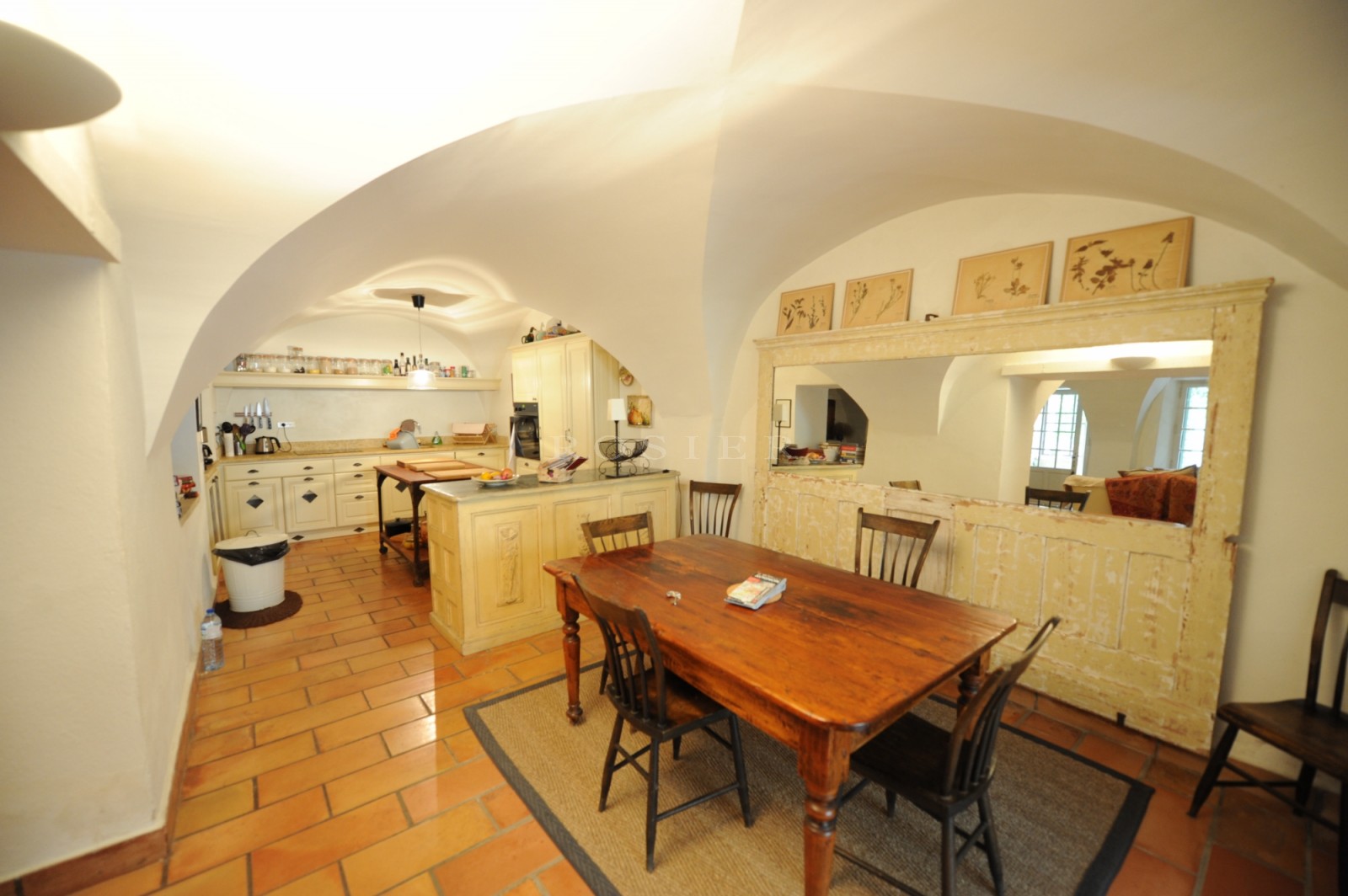 Maison de village avec piscine à vendre dans le Luberon   