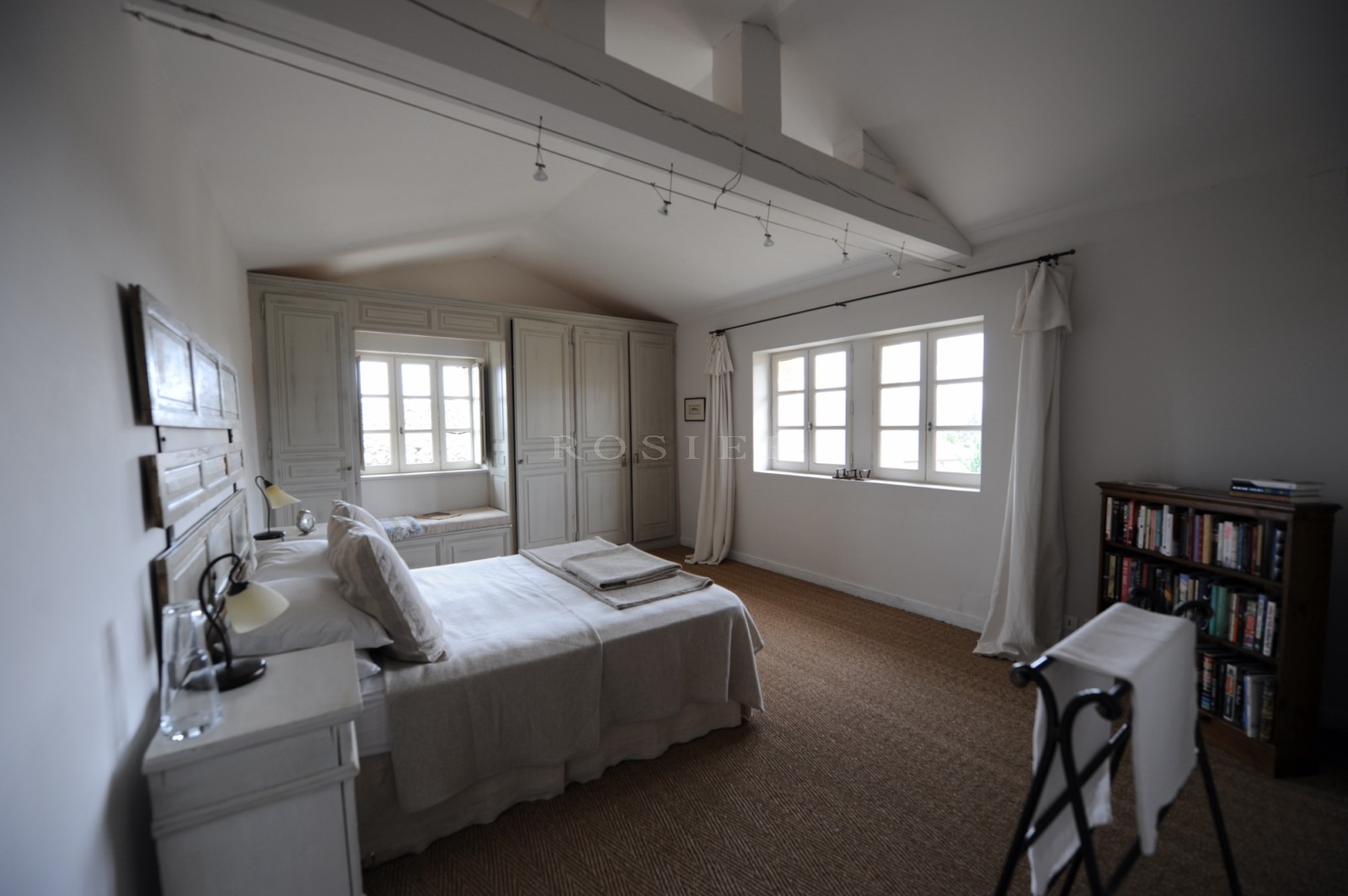 Maison de village avec piscine à vendre dans le Luberon   