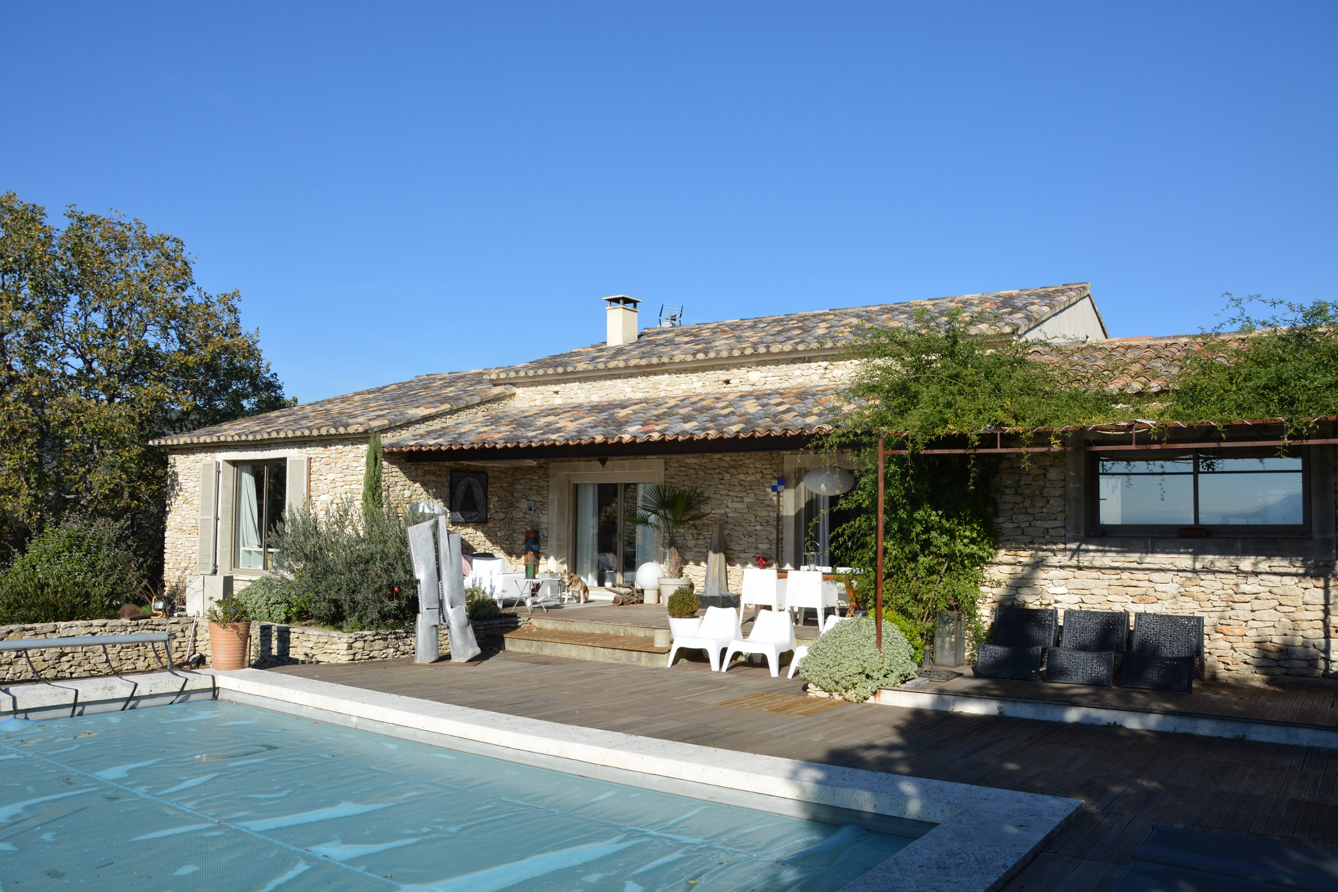 Luberon - Maison de village avec vues.   