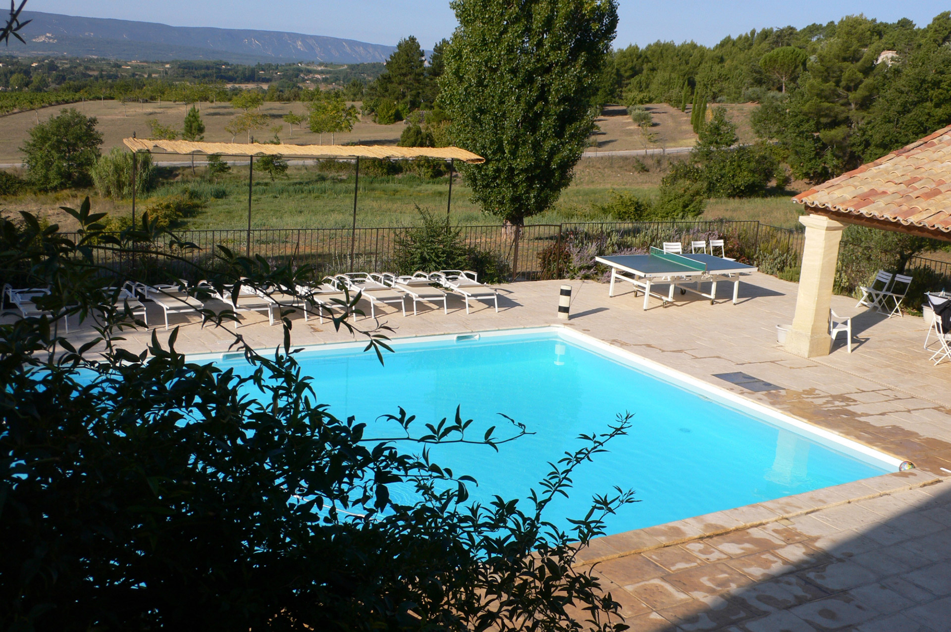 Au cœur du Luberon, grand mas avec plusieurs appartements   