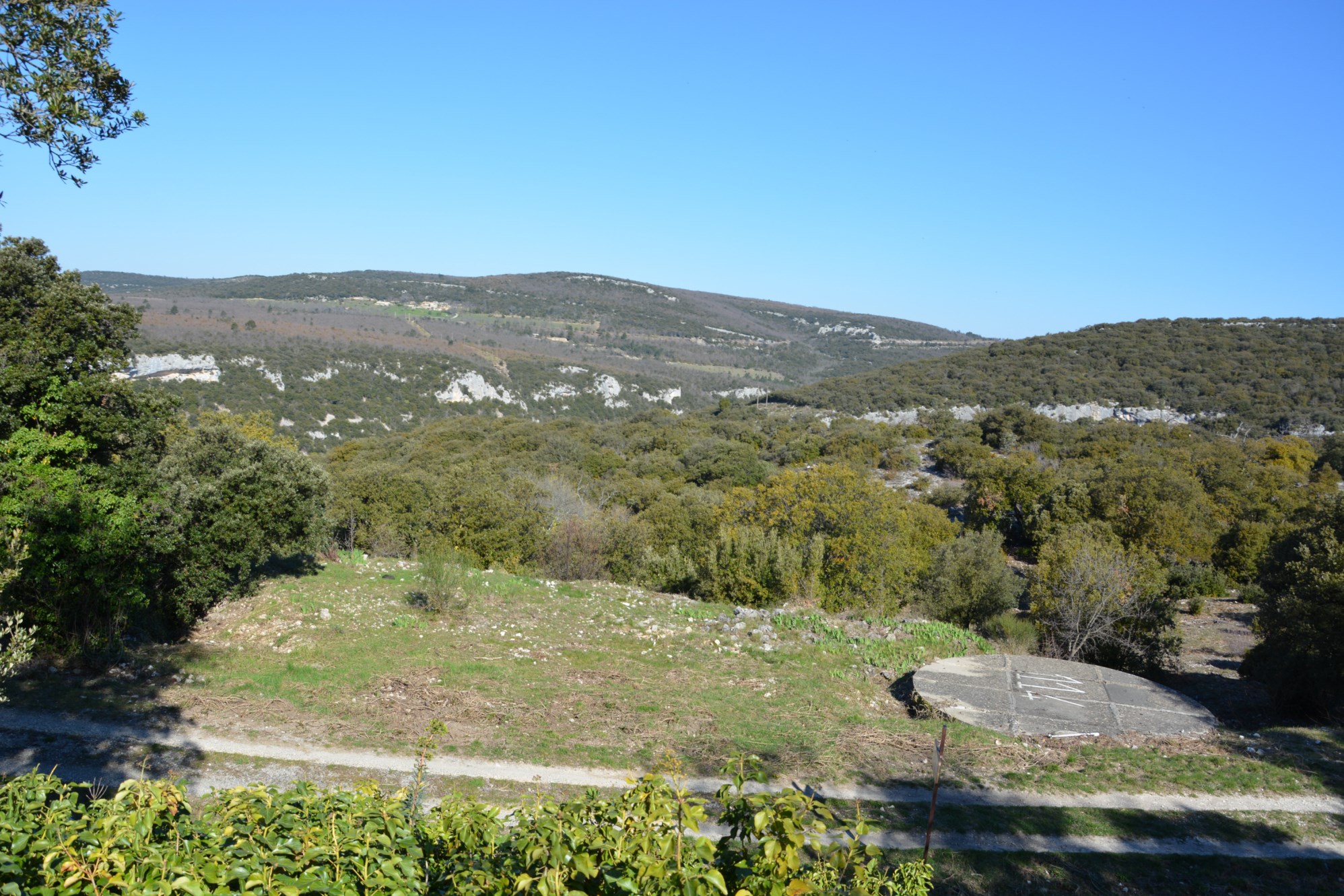 A la vente, en Luberon, ensemble immobilier offrant de multiples possibilités   