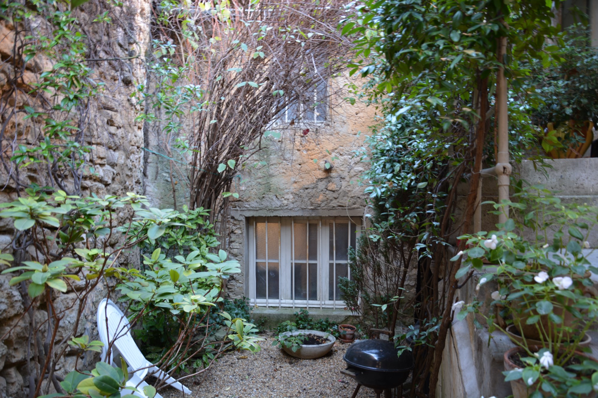 Maison avec cours à vendre par ROSIER
