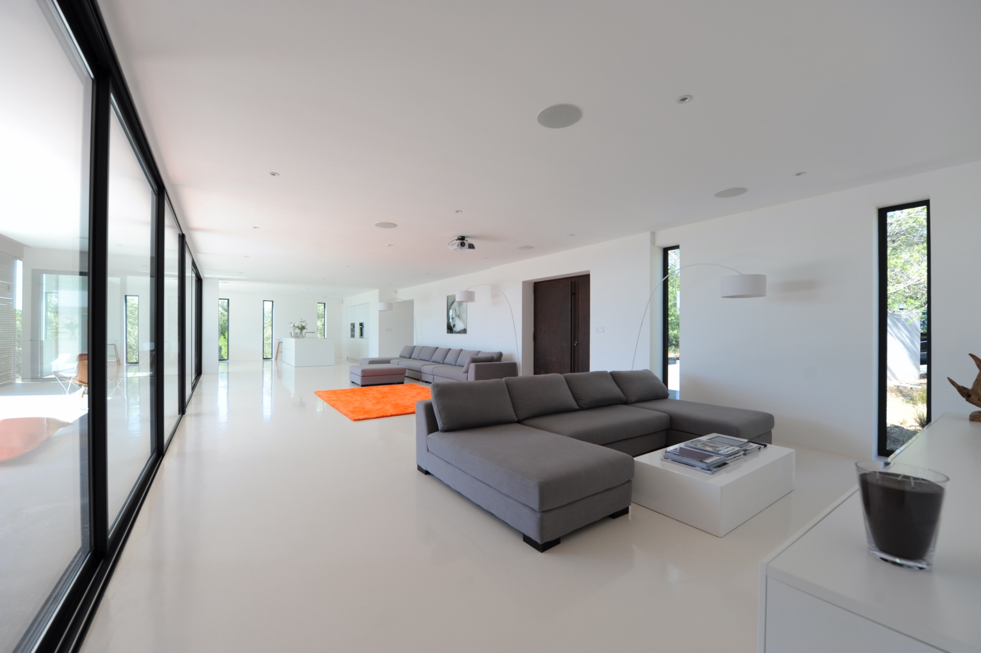 A vendre au coeur du Luberon, maison contemporaine avec piscine et vue    