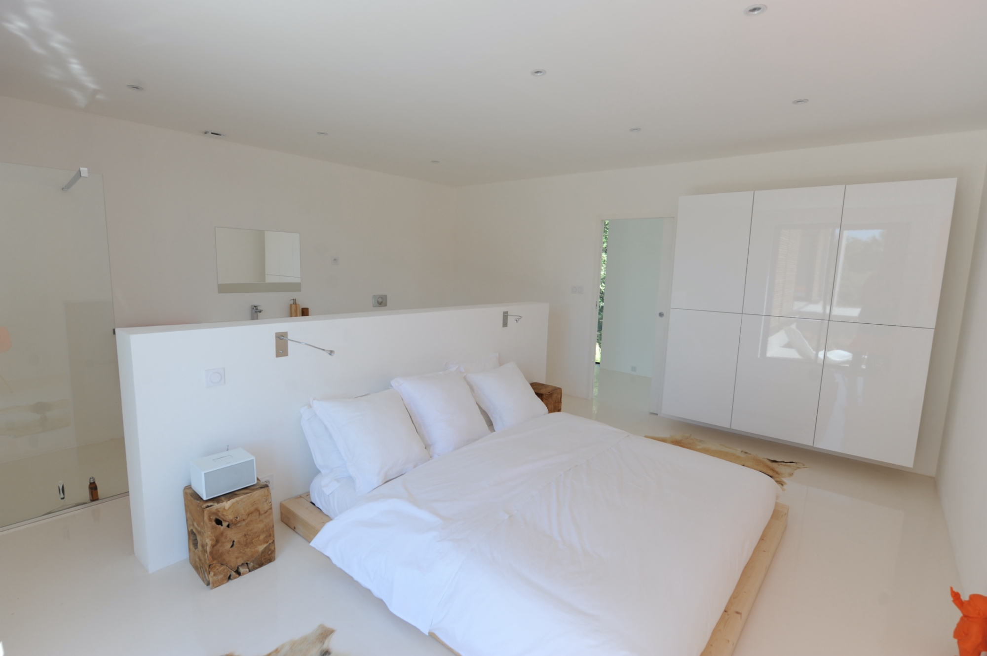 A vendre au coeur du Luberon, maison contemporaine avec piscine et vue    