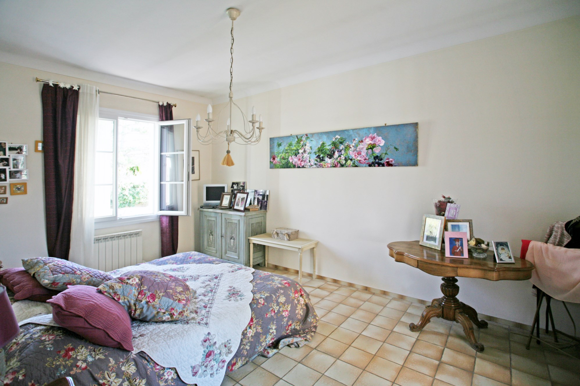 A vendre, en Luberon,  villa avec terrasse, dépendance et piscine 