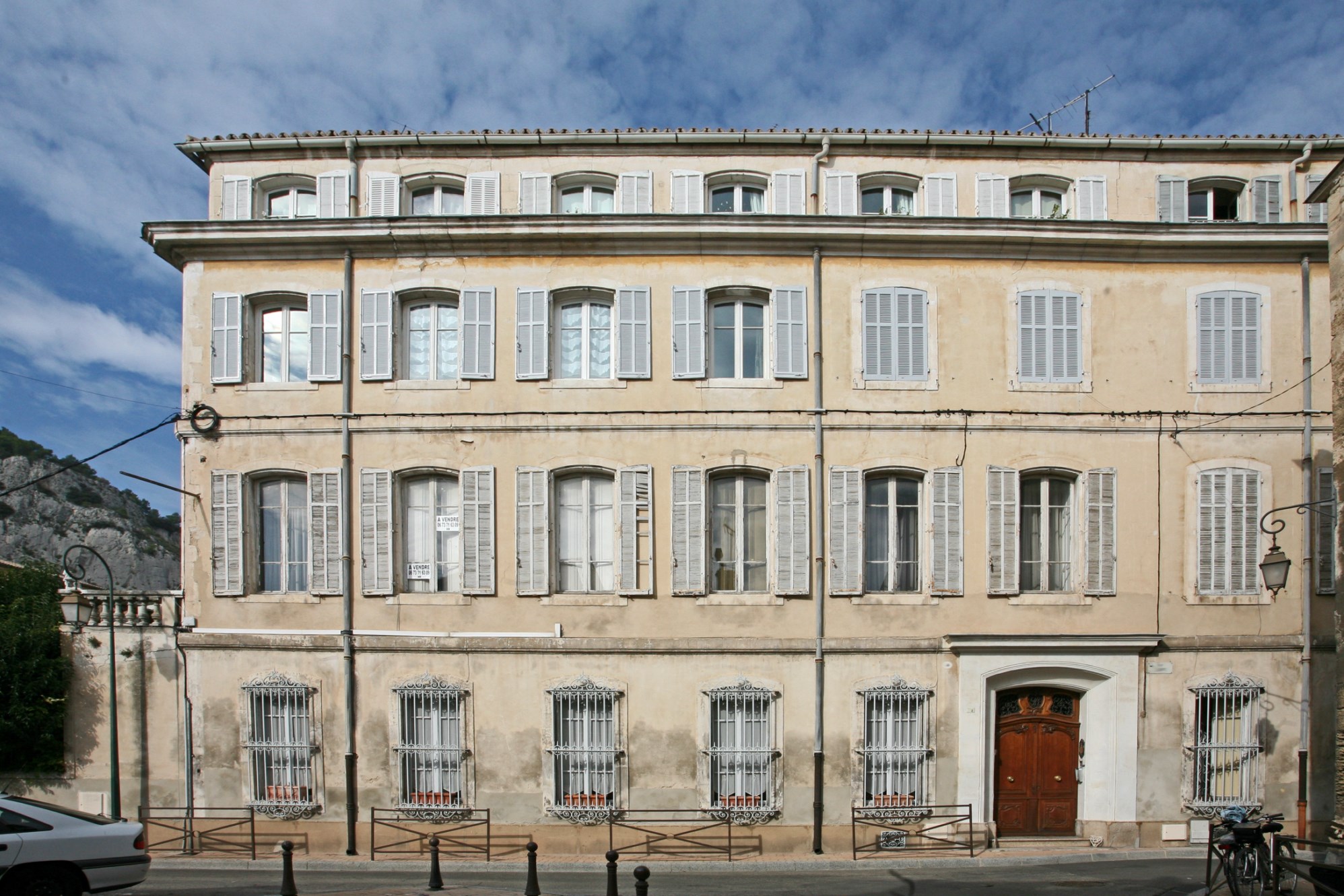 Superbe appartement à vendre au cœur d'un immeuble bourgeois en Provence   