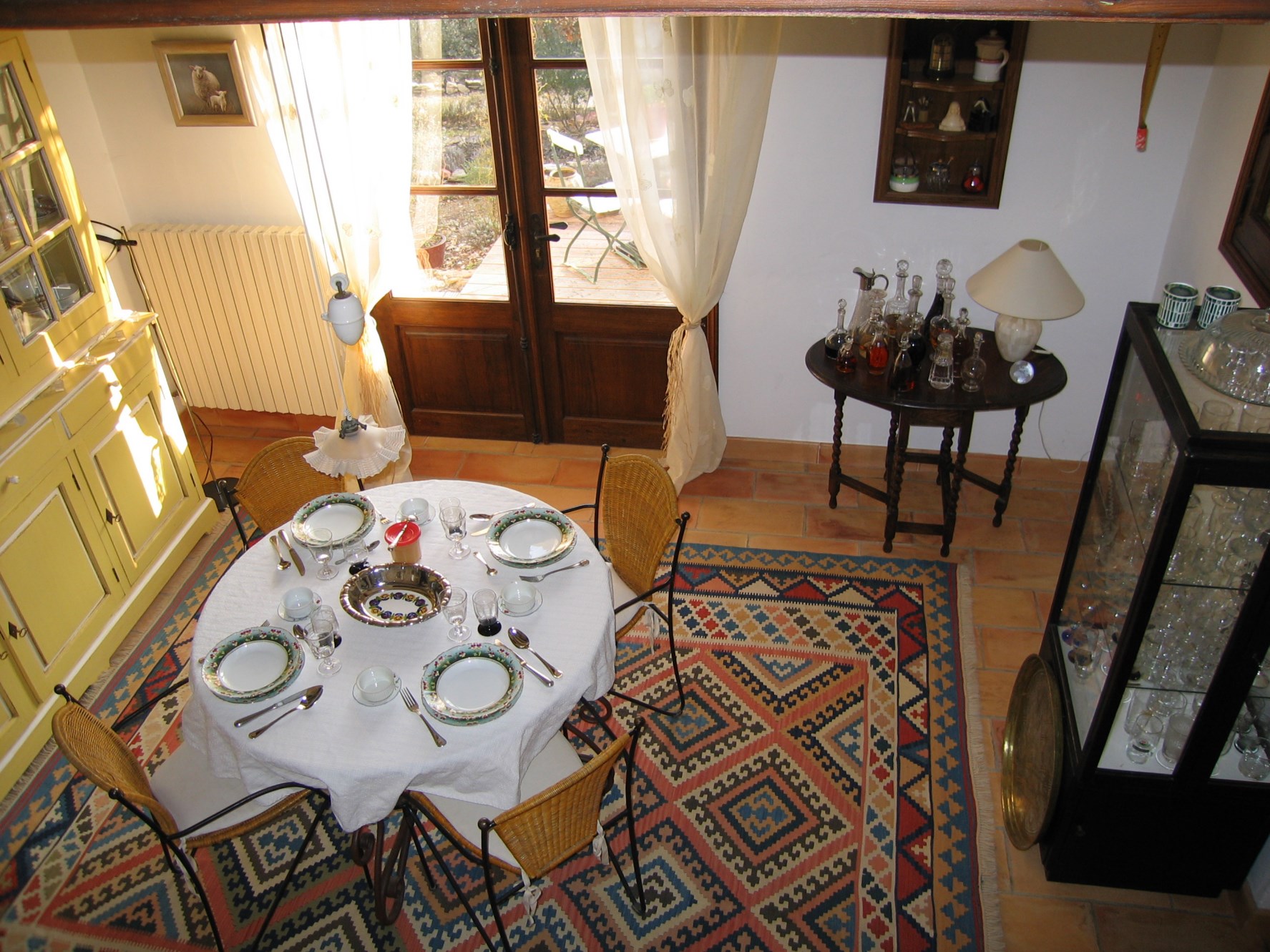 Luberon, en vente, maison traditionnelle en pierres, au calme, avec piscine  