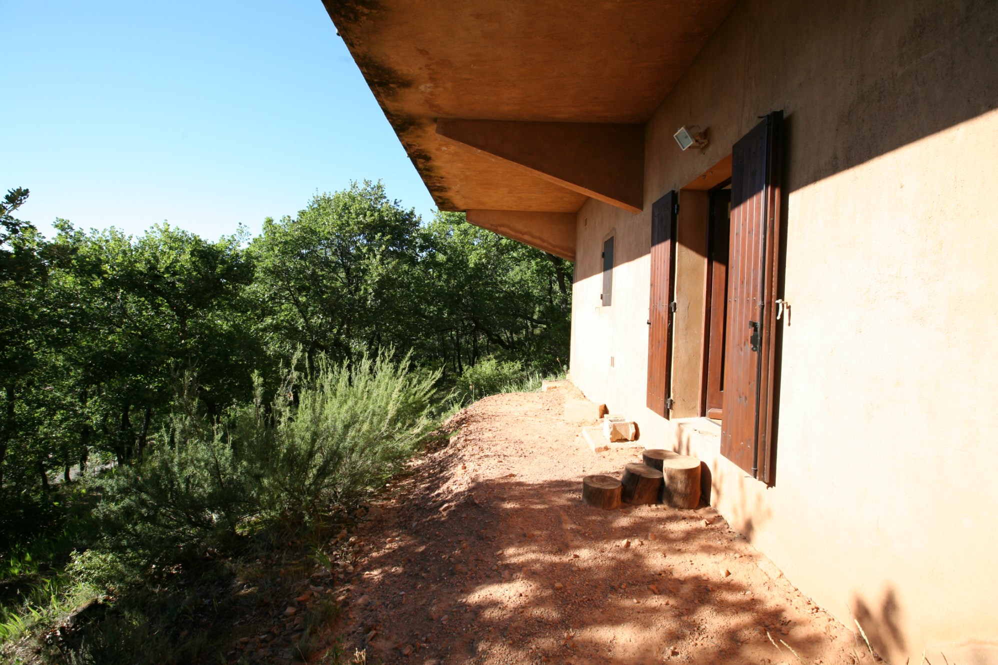 Maison d’architecte avec vues exceptionnelles, sur les hauteurs de Roussillon    