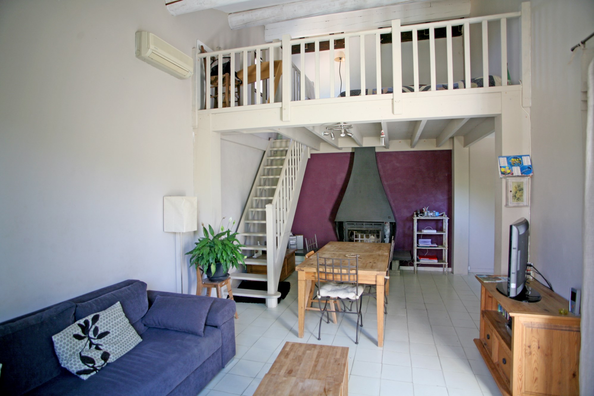 A vendre en Luberon,  maison traditionnelle  implantée sur 6000 m² 