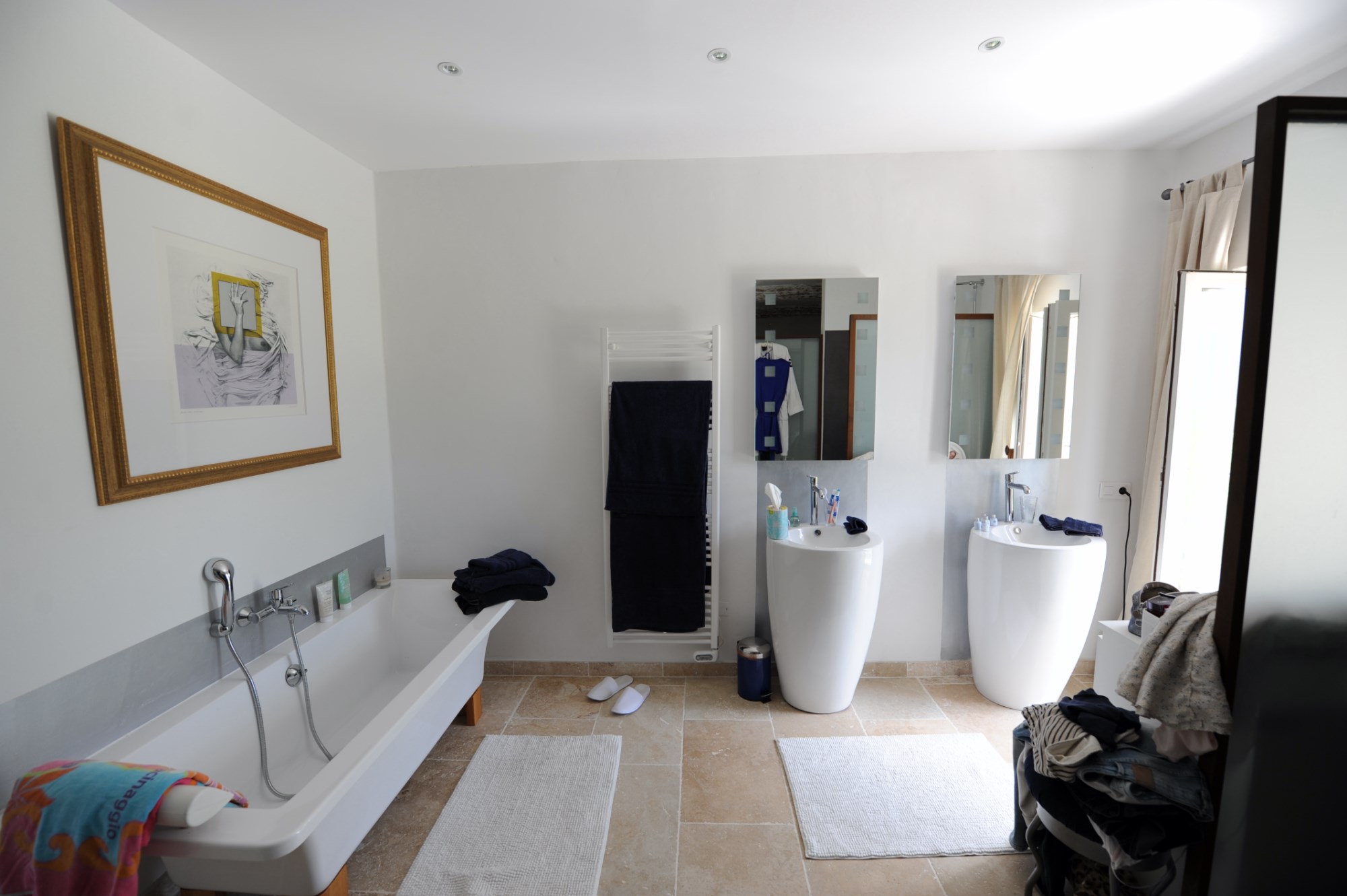 A vendre, bastide rénovée avec dépendances et piscine avec vues sublimes    