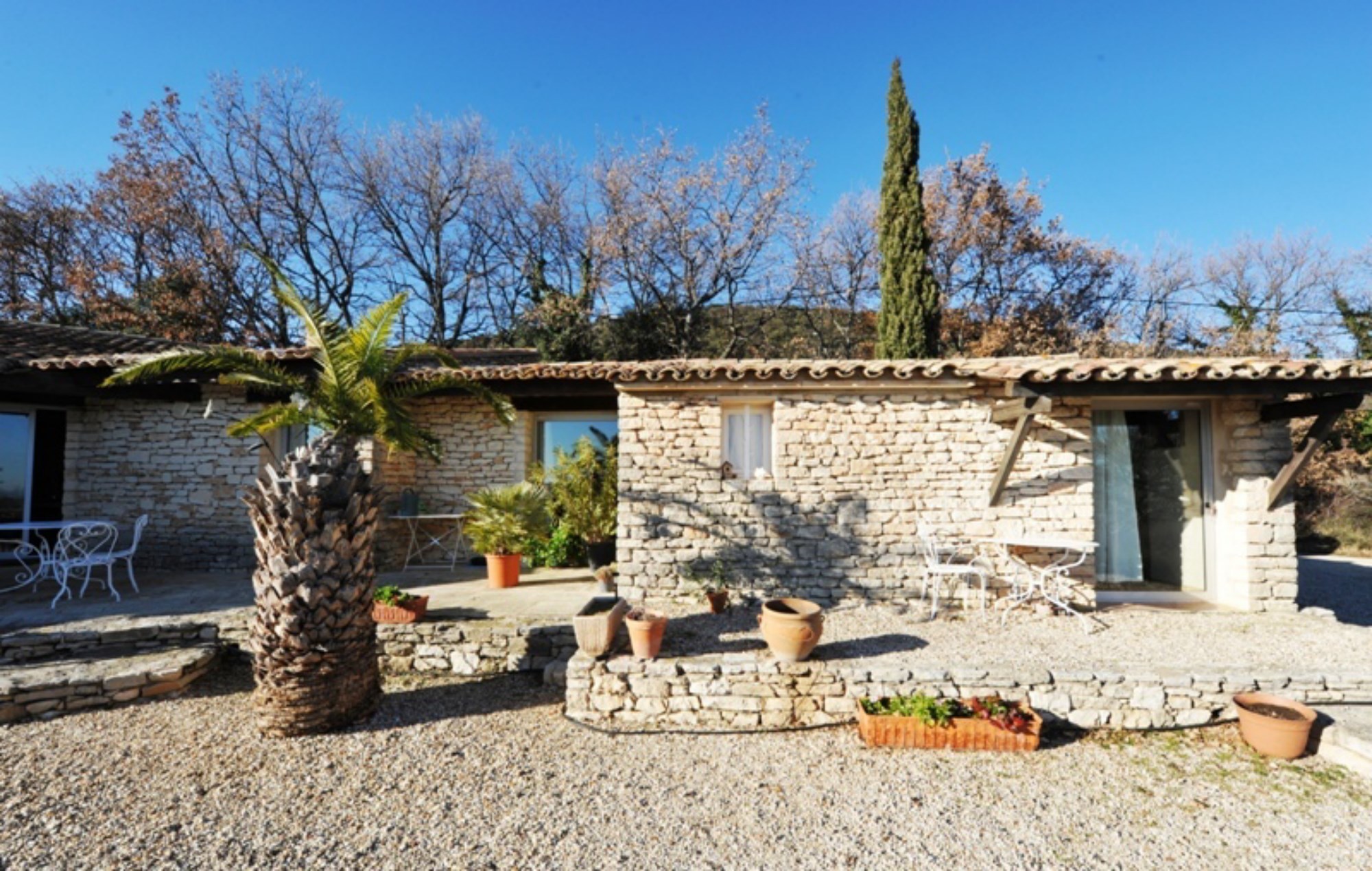 A vendre, Luberon, maison de plain pied, studio et maison d'amis avec vue 