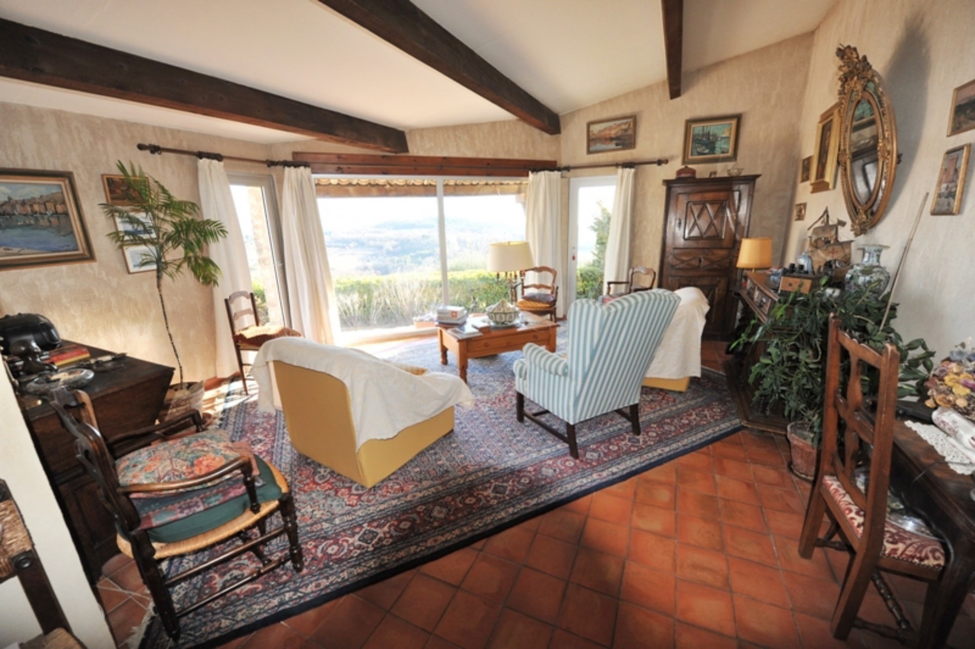 A vendre, Luberon, maison de plain pied, studio et maison d'amis avec vue 