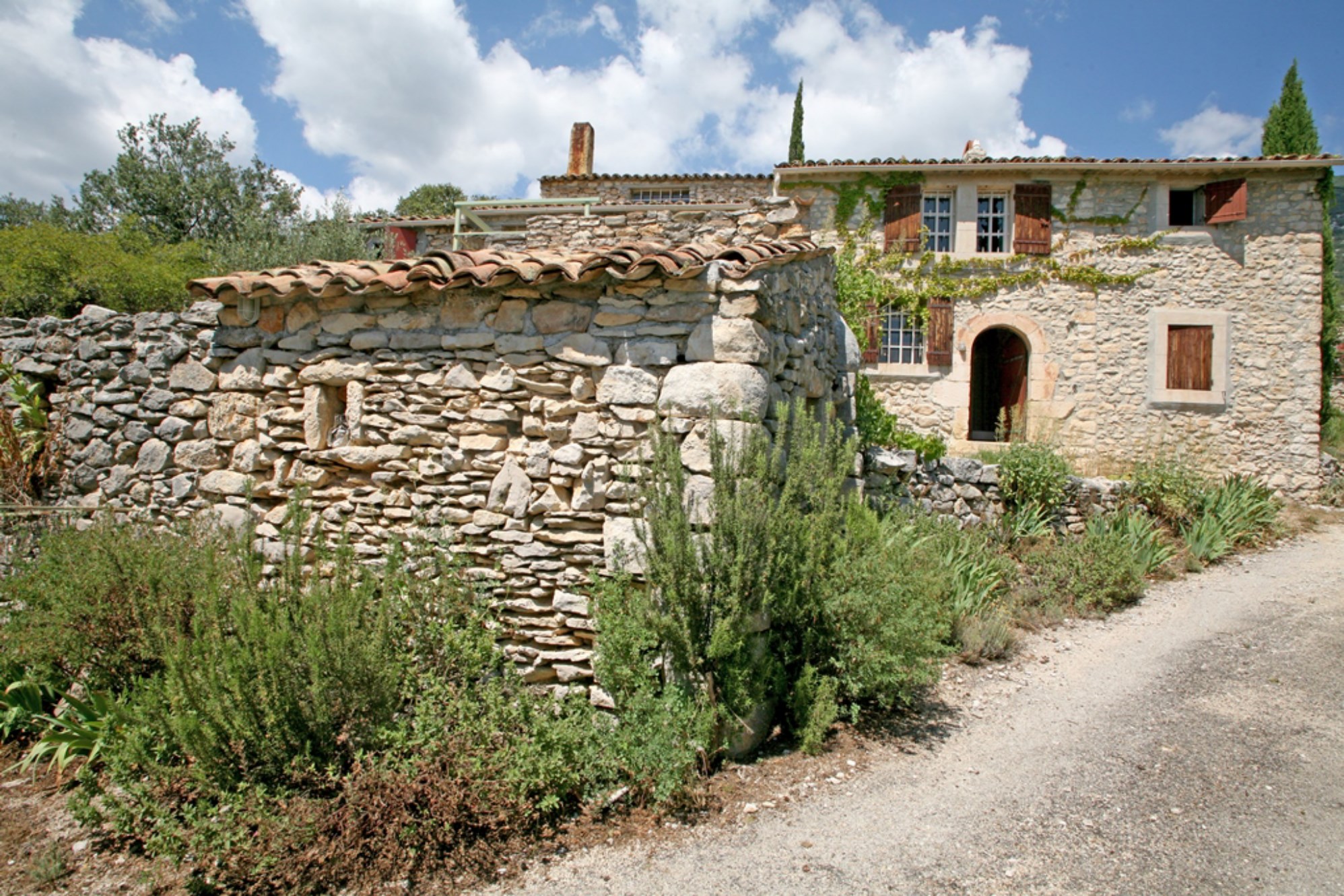 Bergerie à vendre dans un havre de paix face au Luberon   