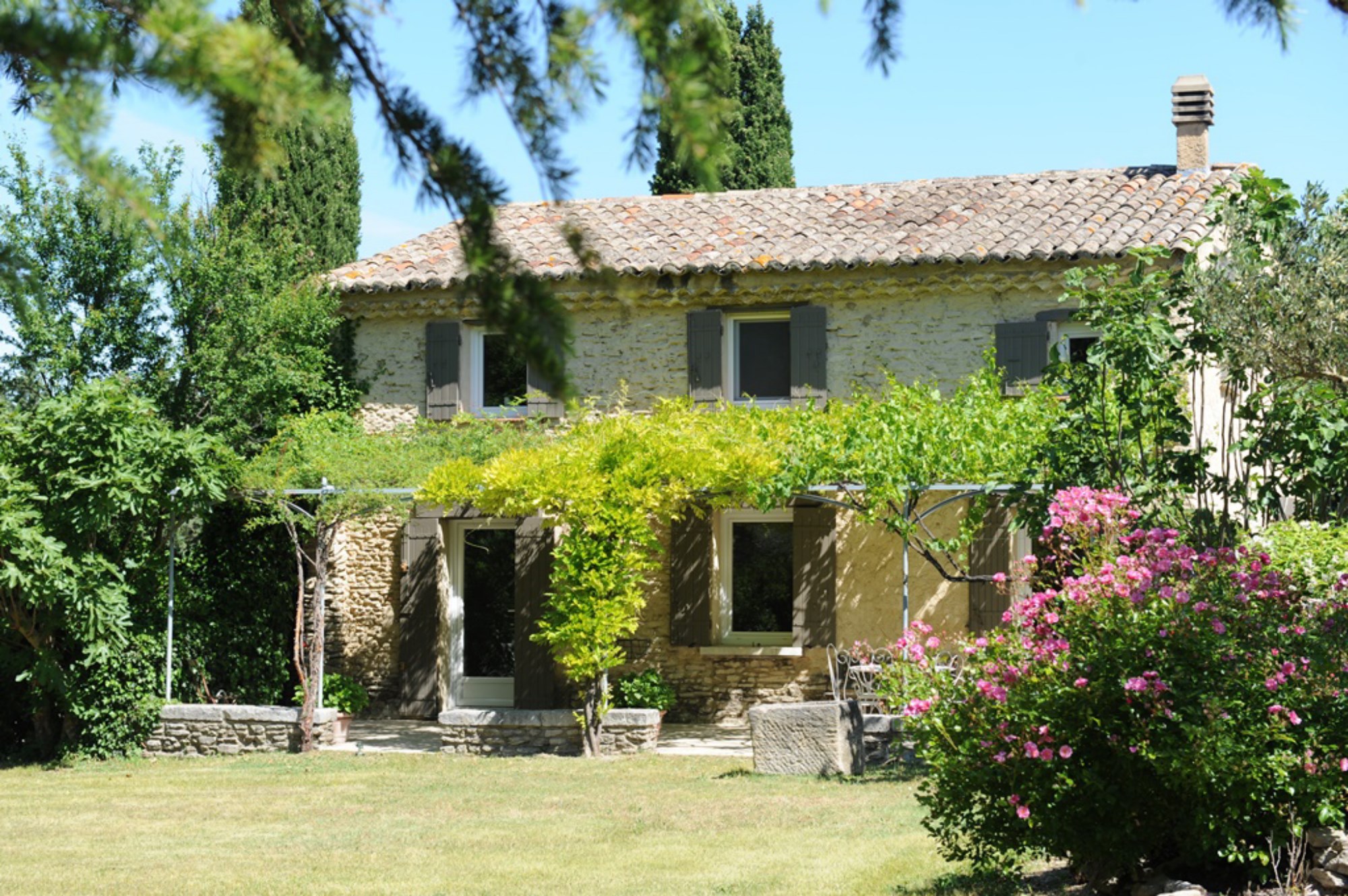 Charmant mazet en pierres à vendre en Provence