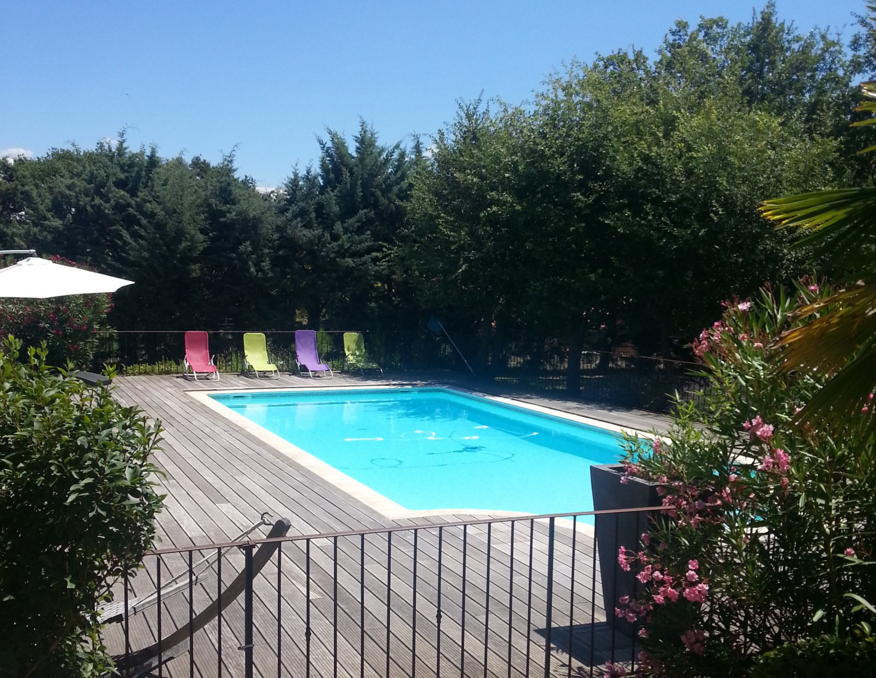 Villa traditionnelle avec piscine à vendre en Provence