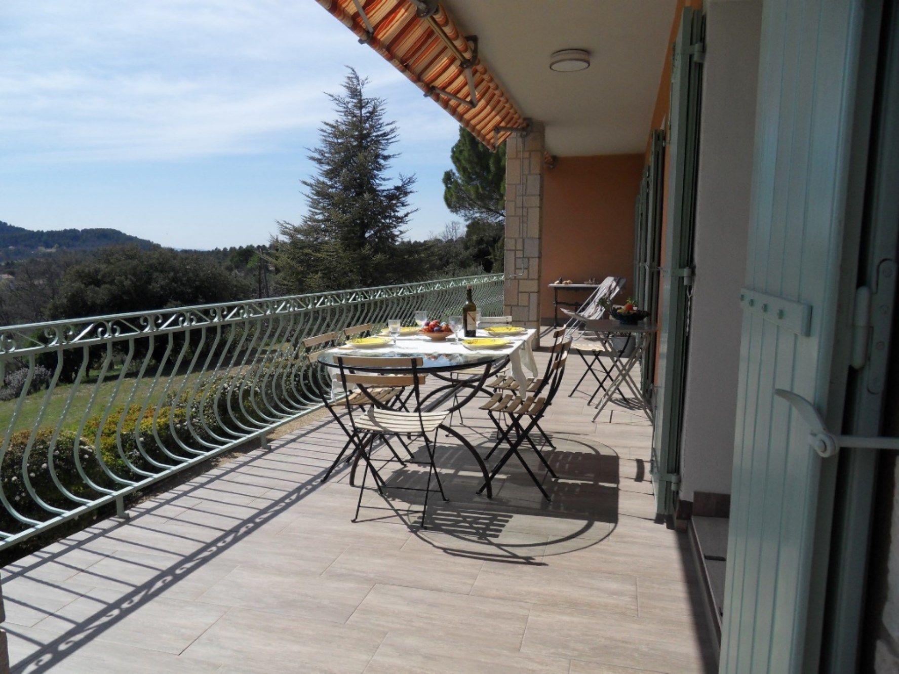 Belle villa à l'orée d'un célèbre village du Luberon à vendre   