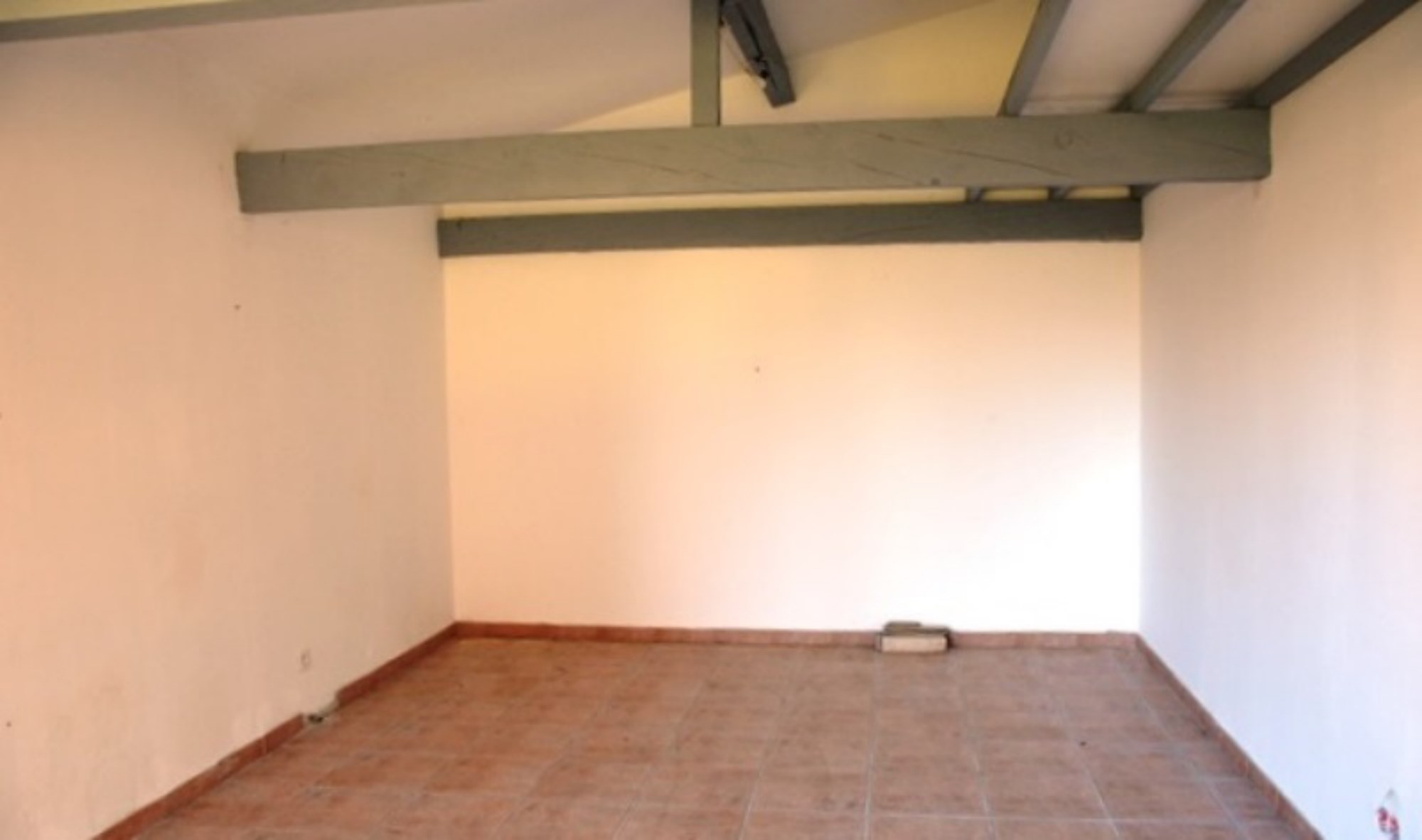 Luberon, à vendre, maison comprenant 2 appartements et 2 locaux commerciaux 