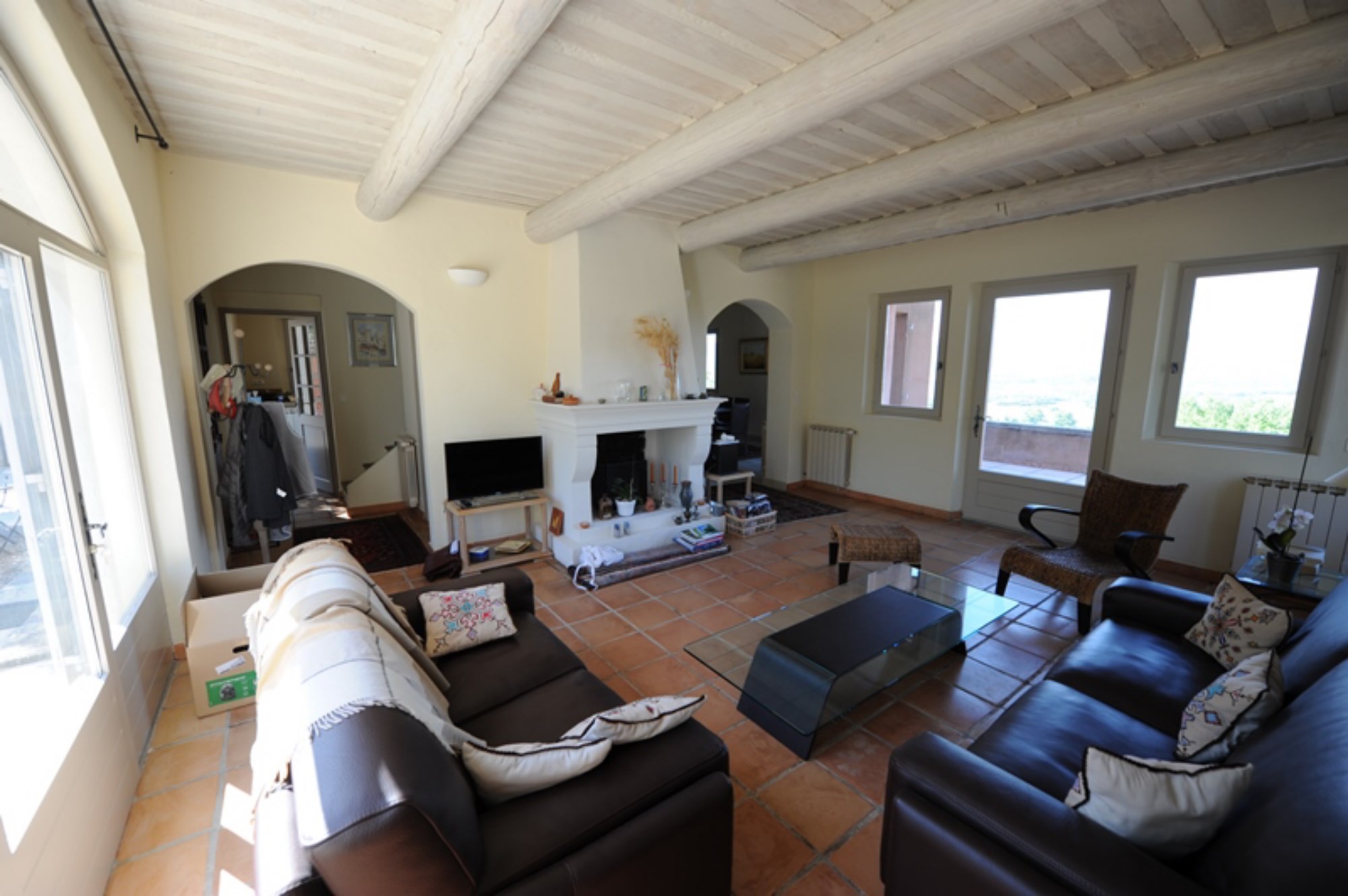 A vendre,  en Luberon, maison avec appartement,  maison d'amis, piscine et vue 