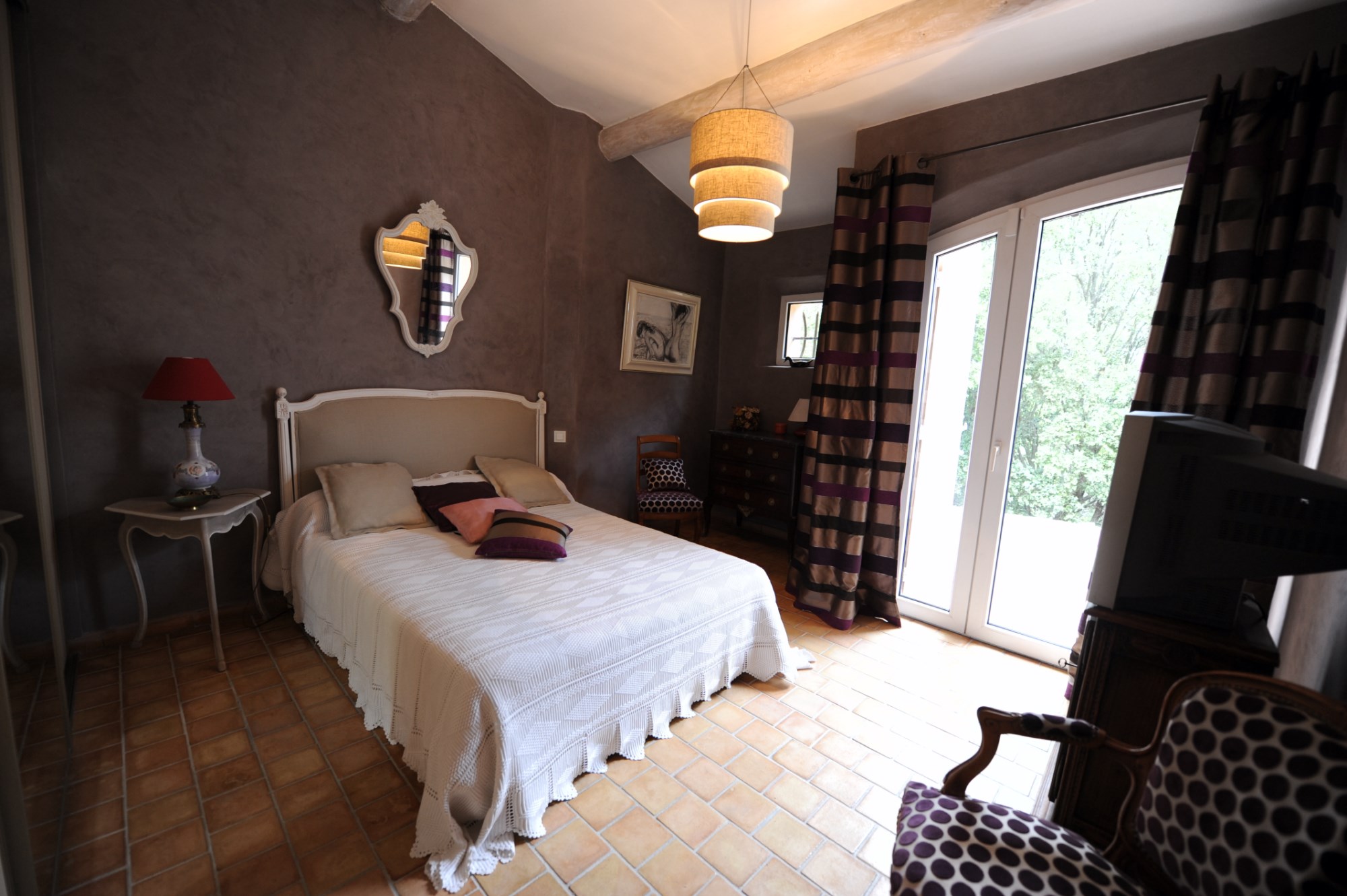 A vendre dans le Luberon Sud, villa avec vue    