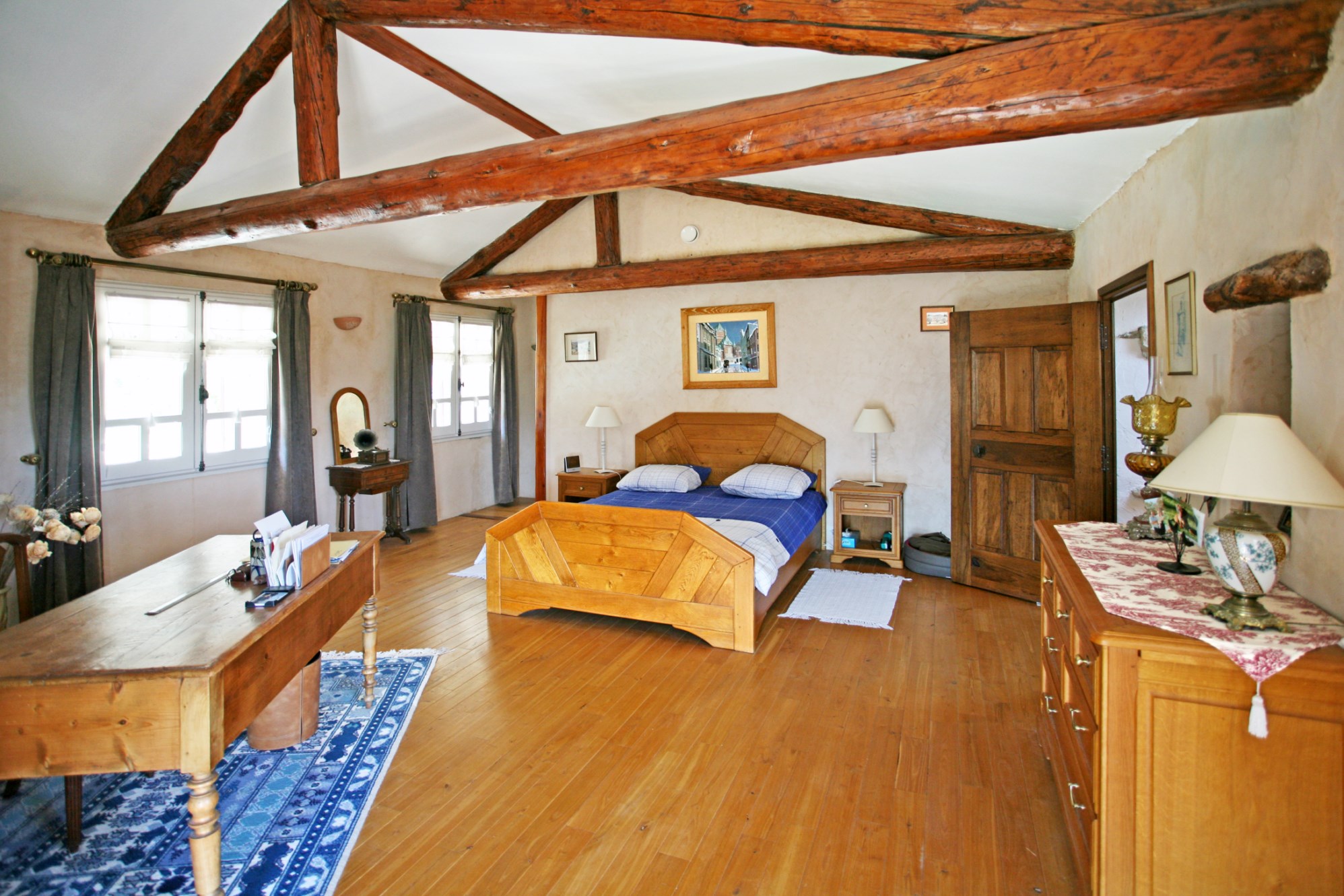 En vente en Provence, belle maison de famille avec gites, jardin et piscine  