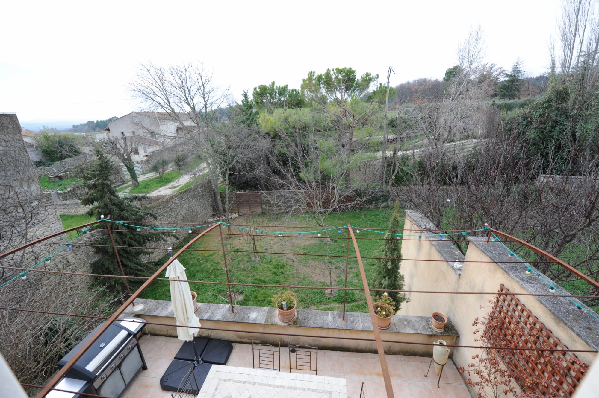 Maison de village, proche des commerces, à vendre en Luberon   