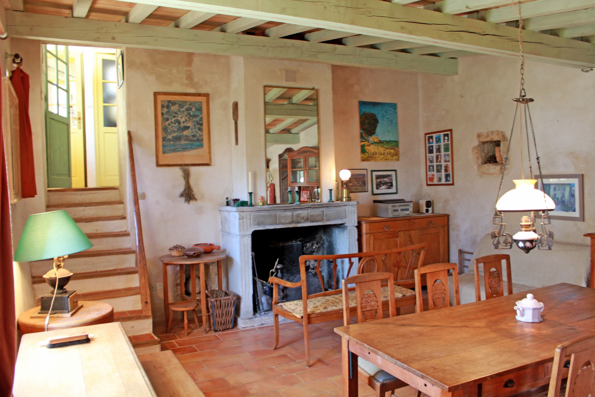 Maison de village sur très beau terrain    à vendre au cœur du Luberon
