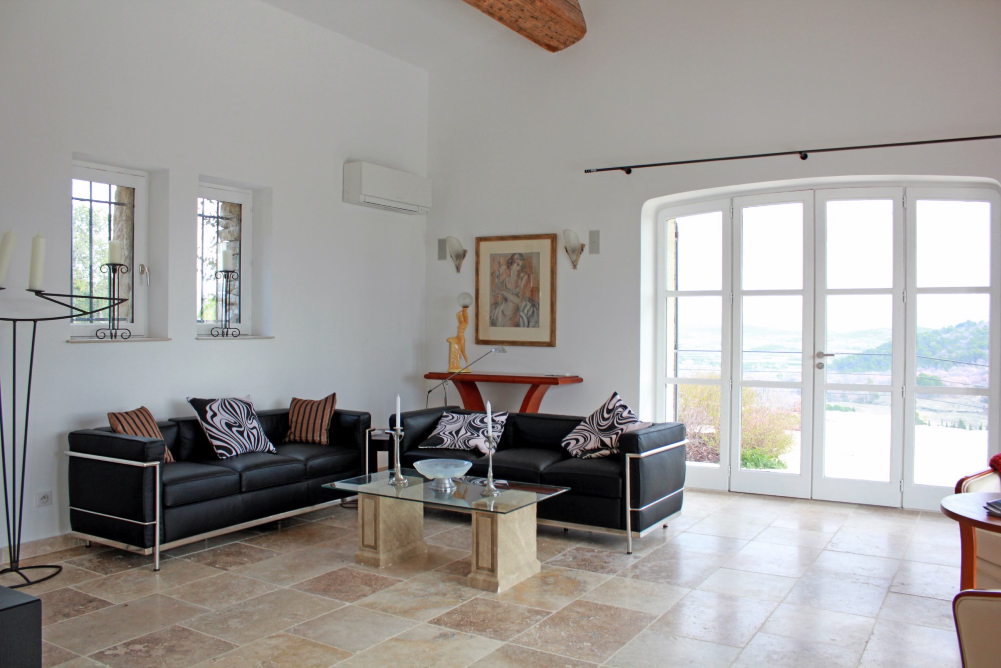 Maison traditionnelle à deux pas du village de Gordes avec vues sublimes    