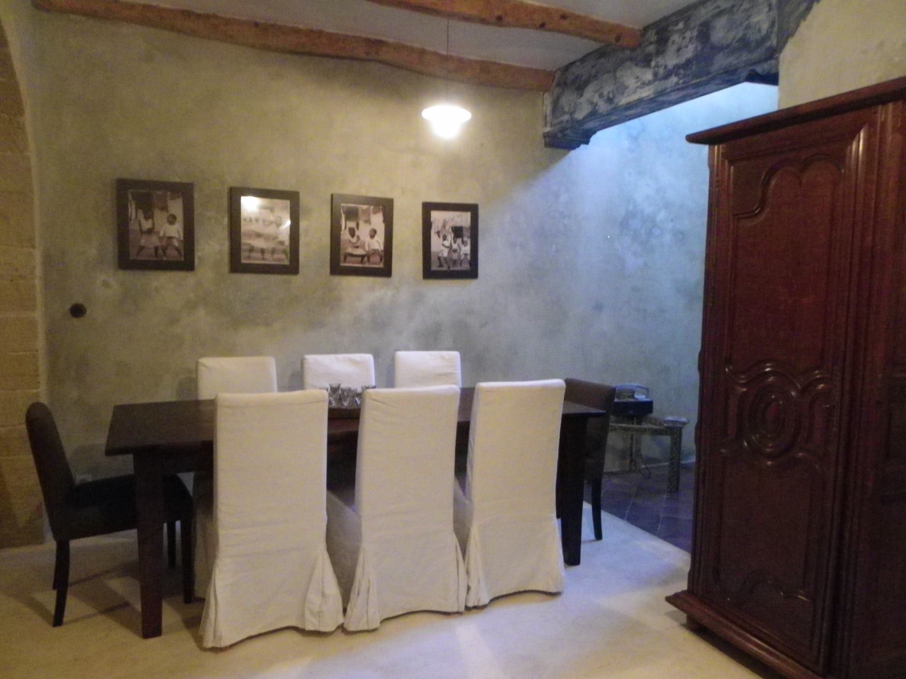 Au Maroc, à vendre, maison de caractère avec toit terrasse et vue   