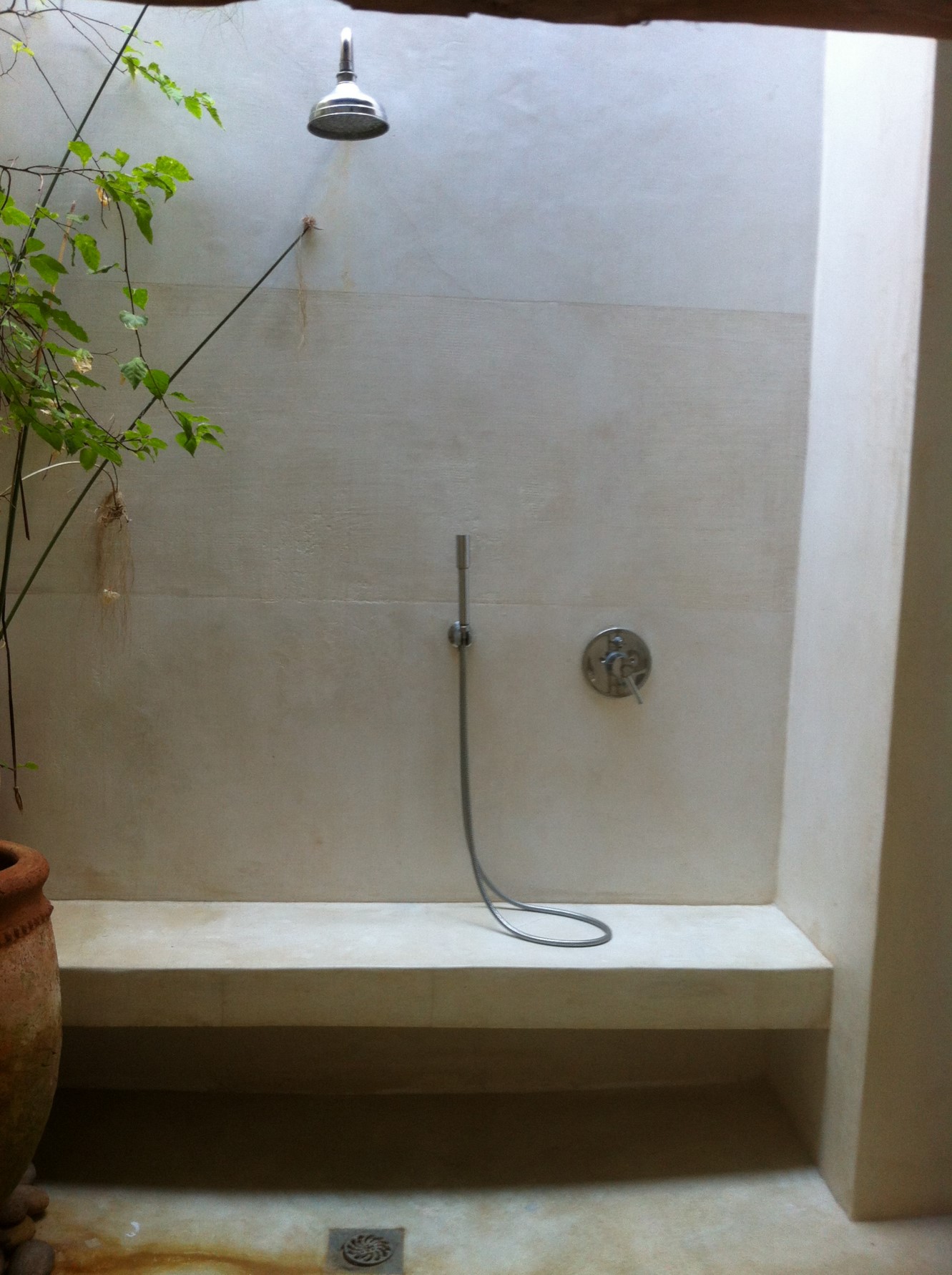 Au Maroc, à vendre, maison de caractère avec toit terrasse et vue   