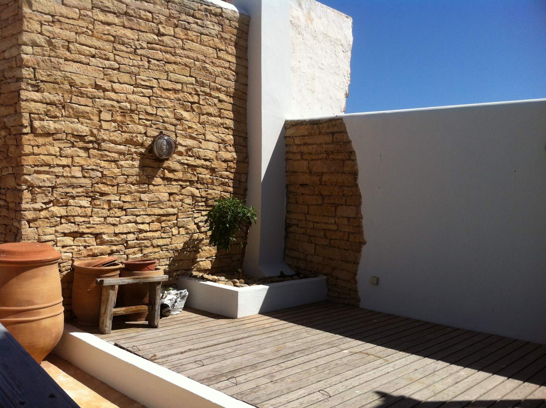 Au Maroc, à vendre, maison de caractère avec toit terrasse et vue   