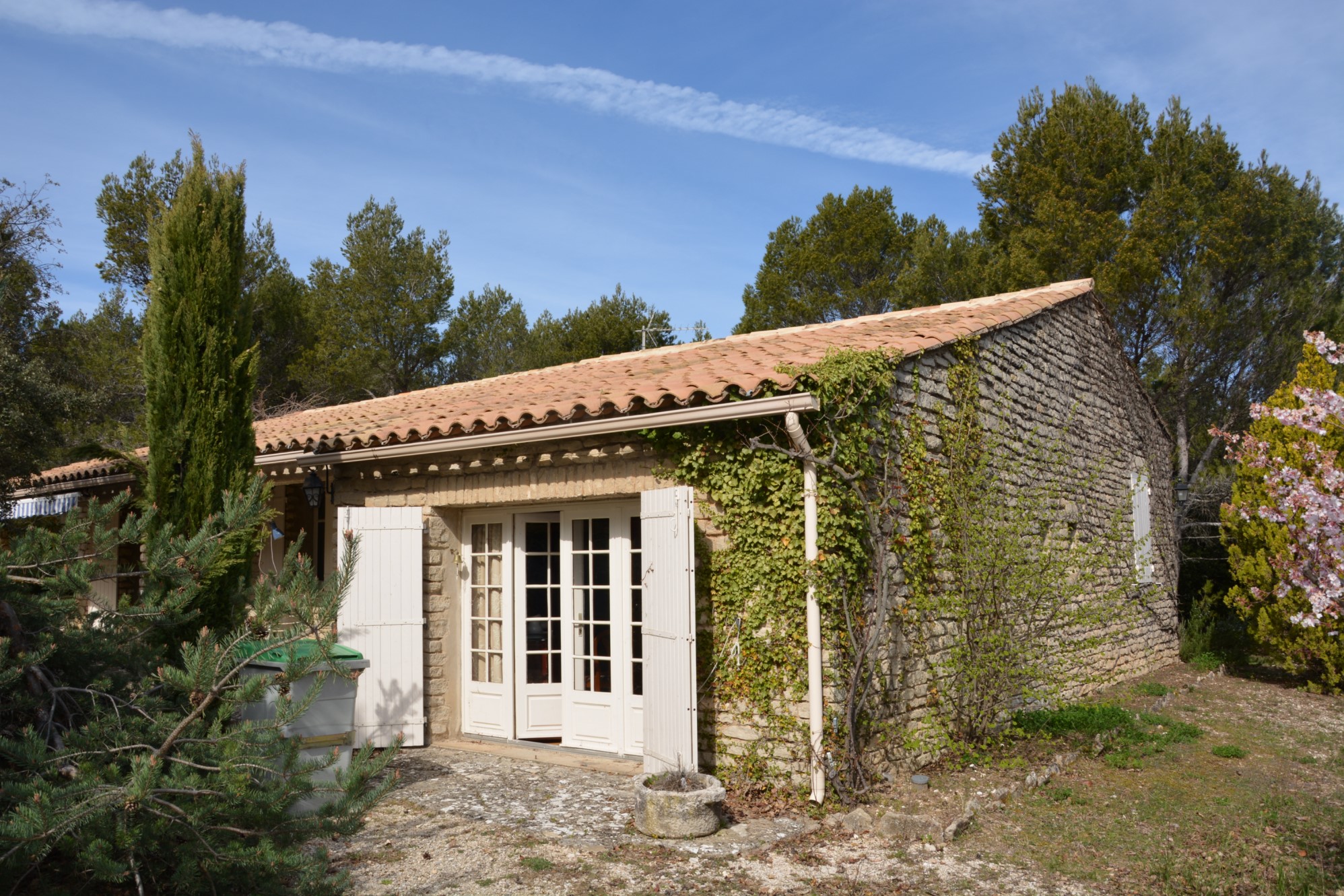 Maison avec piscine à vendre dans le Luberon    
