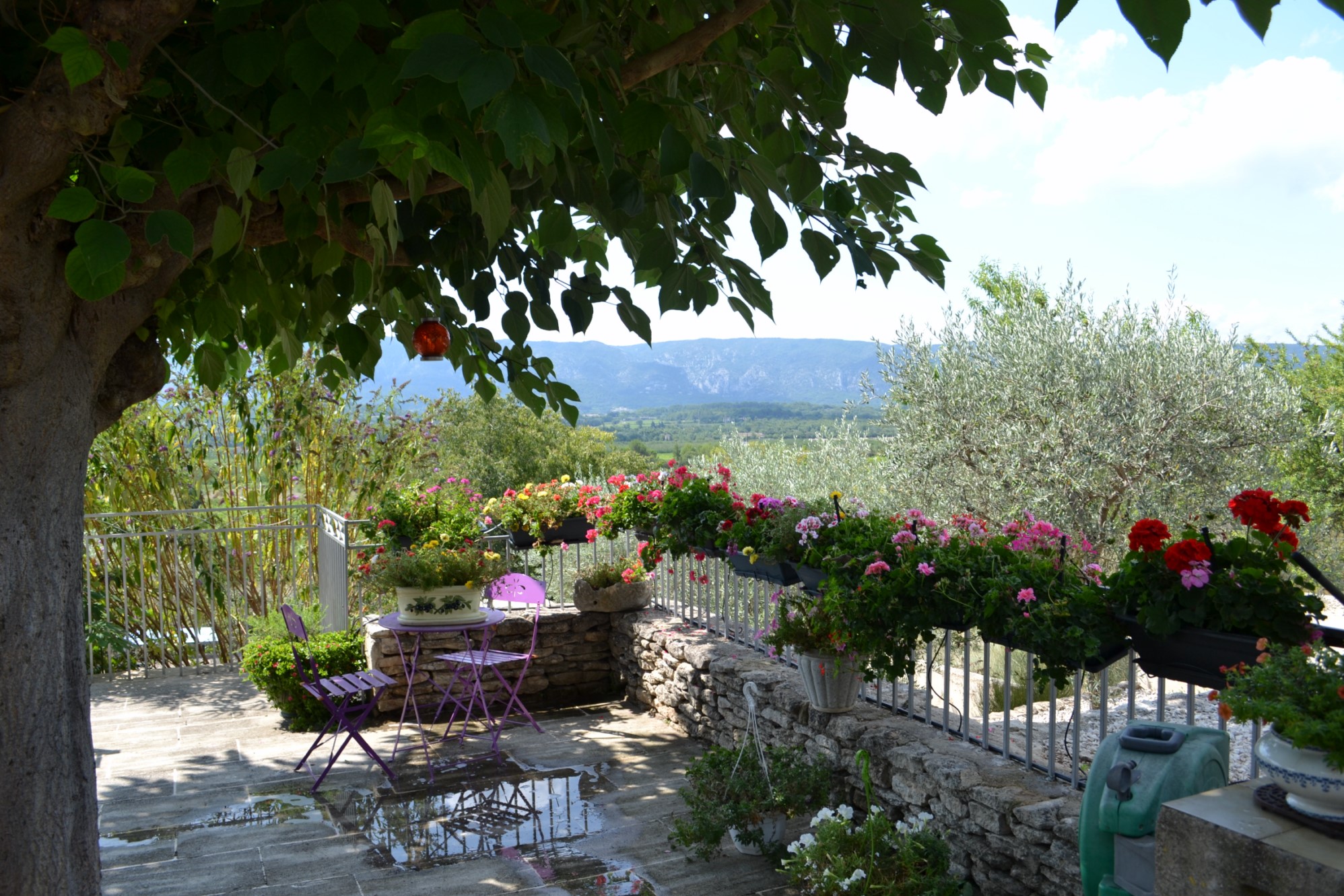 Jolie maison en pierres avec vues exceptionnelles   à vendre à Gordes