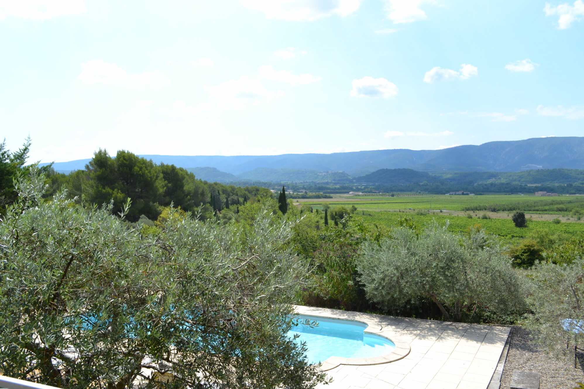 Jolie maison en pierres avec vues exceptionnelles   à vendre à Gordes