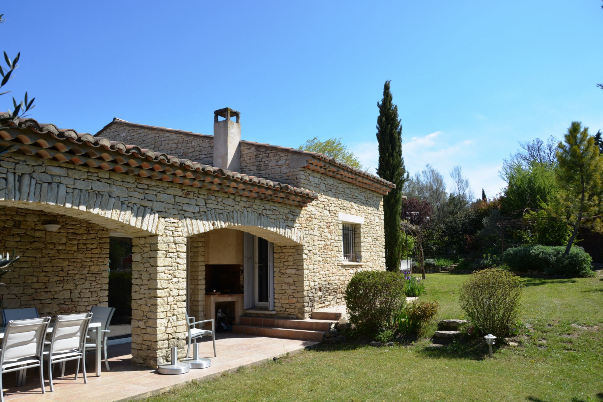 Maison de hameau dans le Luberon   à vendre