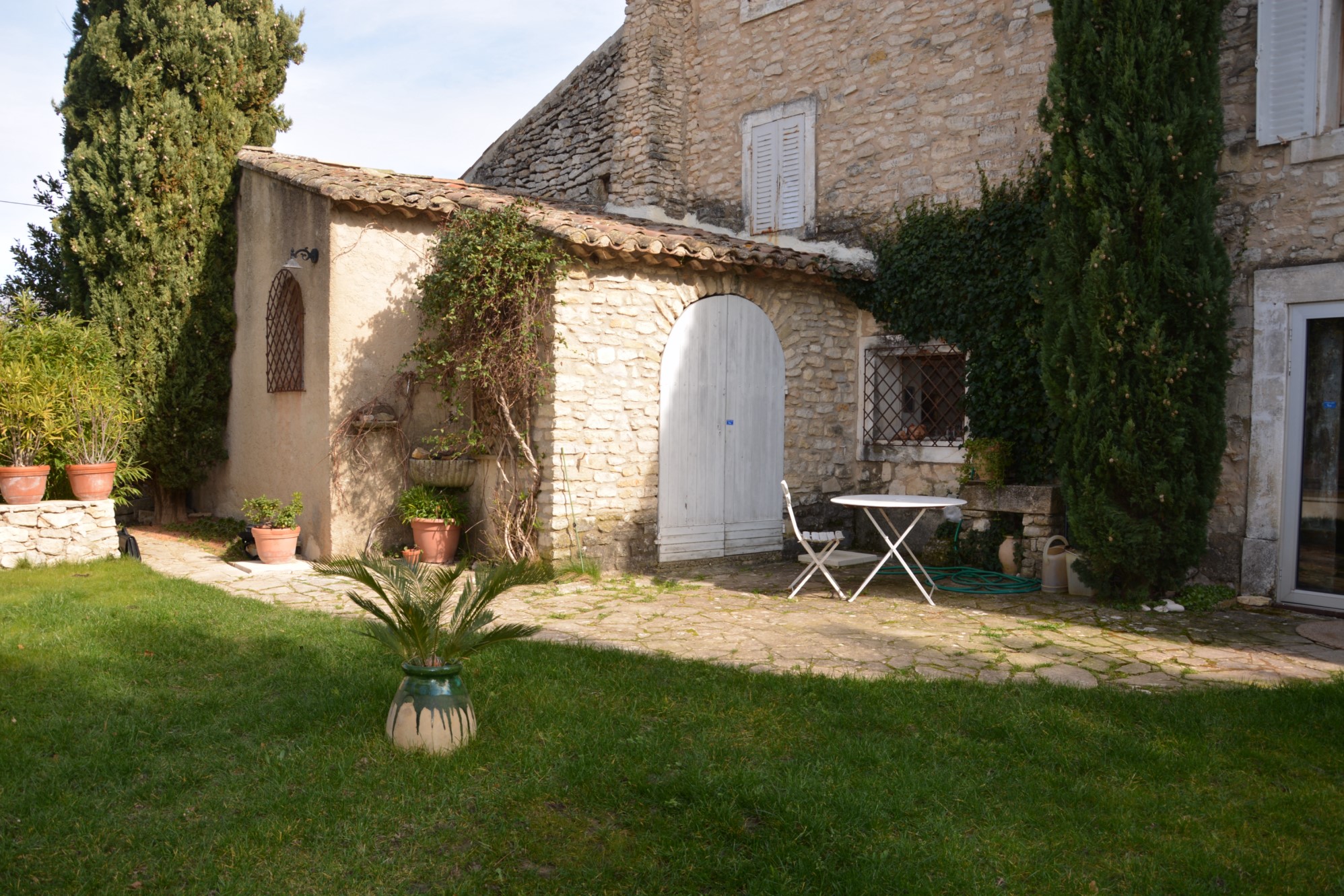 Authentique maison de hameau à vendre en Provence