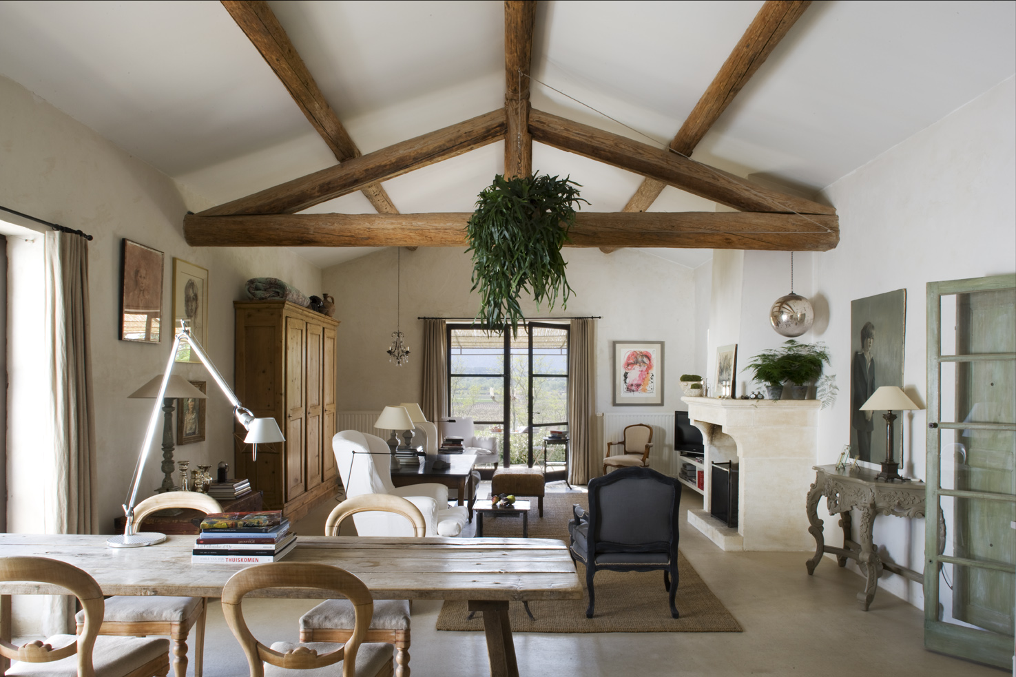 A vendre dans le Luberon, bastide rénovée avec vue    