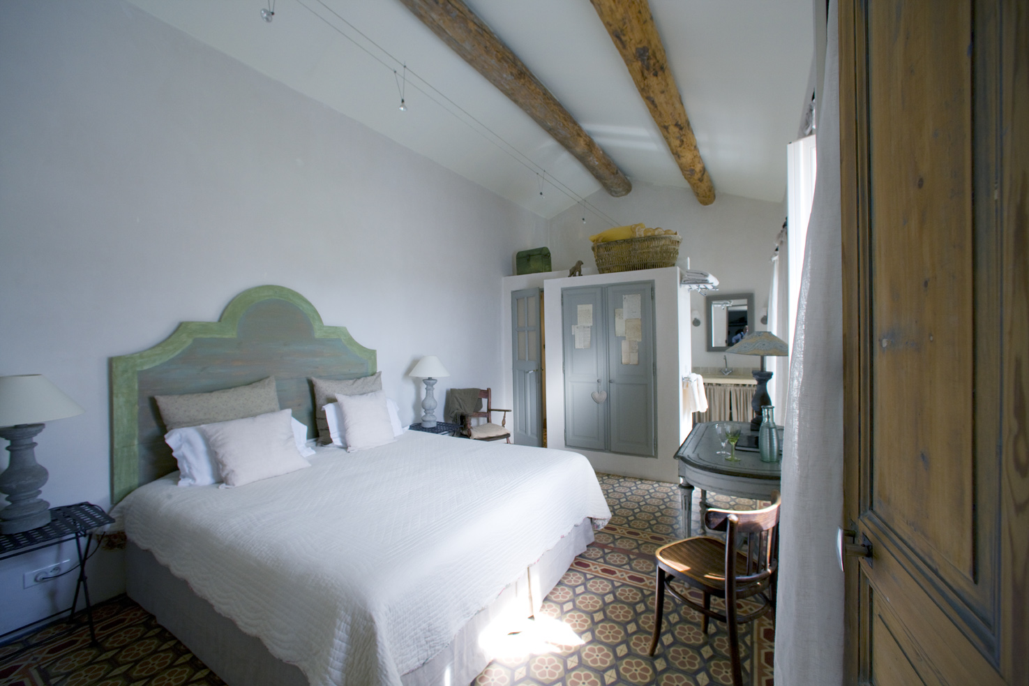 A vendre dans le Luberon, bastide rénovée avec vue    