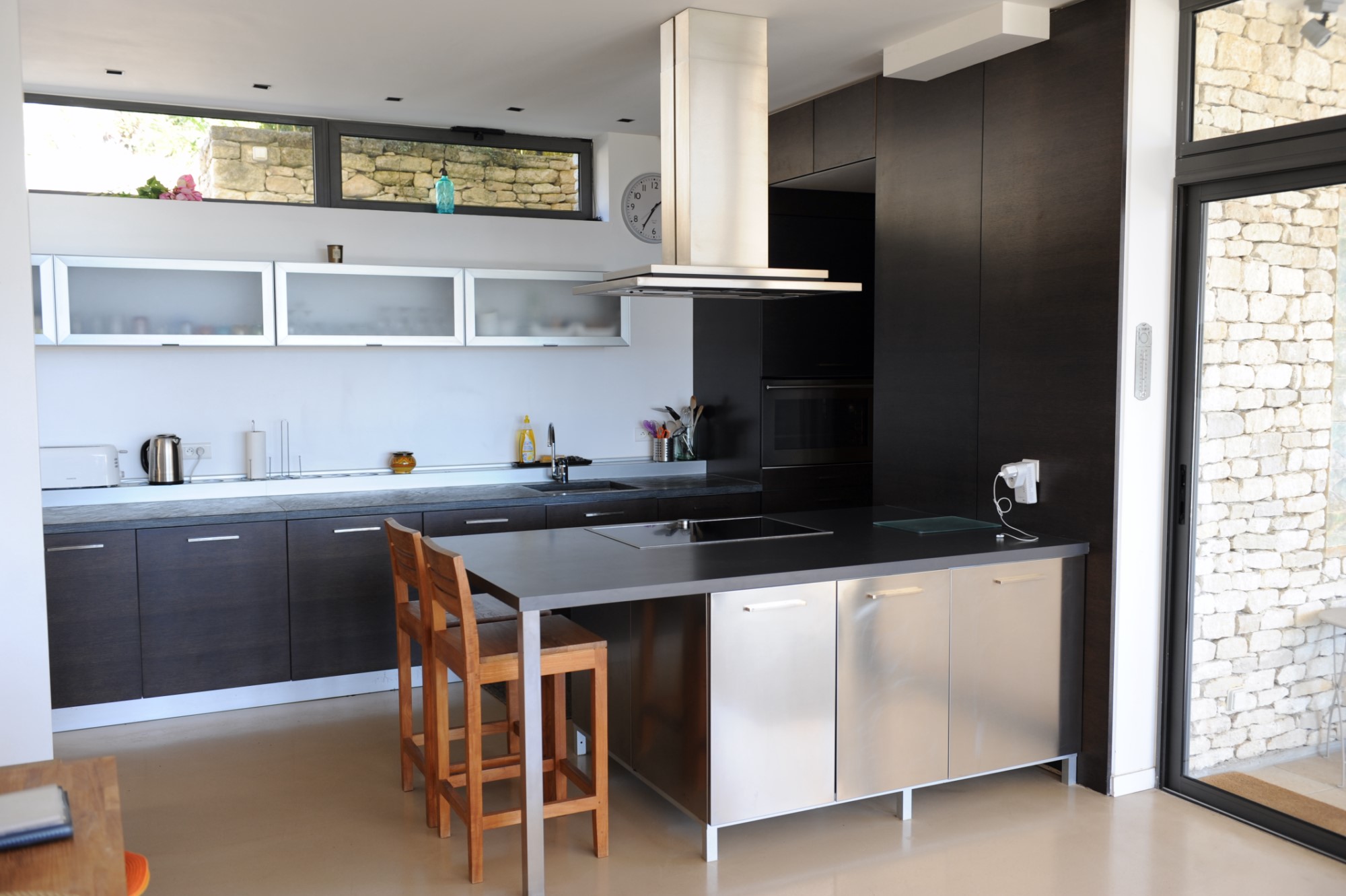 Propriété contemporaine d'exception à vendre à Gordes en Luberon    