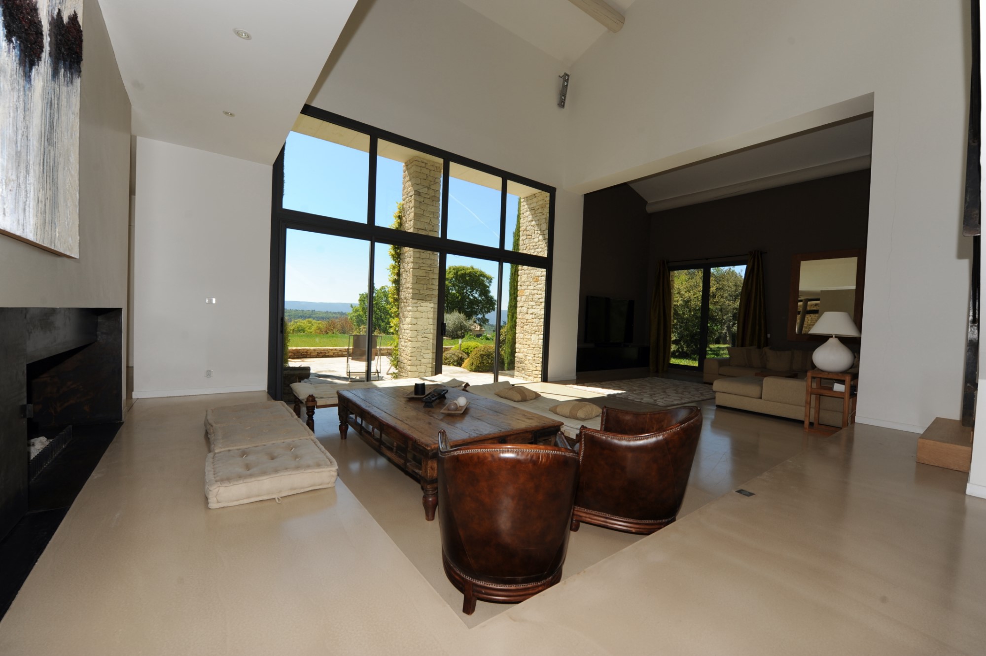 Propriété contemporaine d'exception à vendre à Gordes en Luberon    