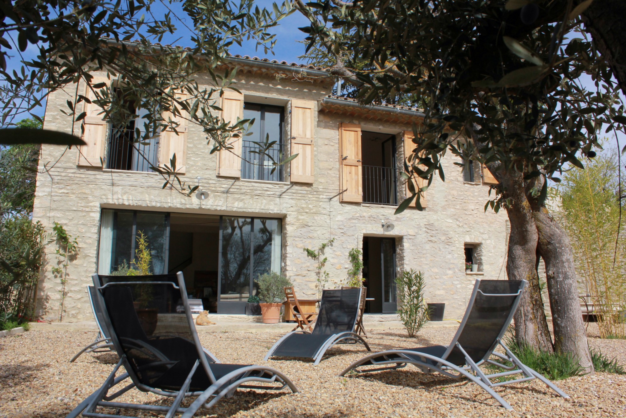 Maison de village restaurée avec goût  Saint Pantaléon   
