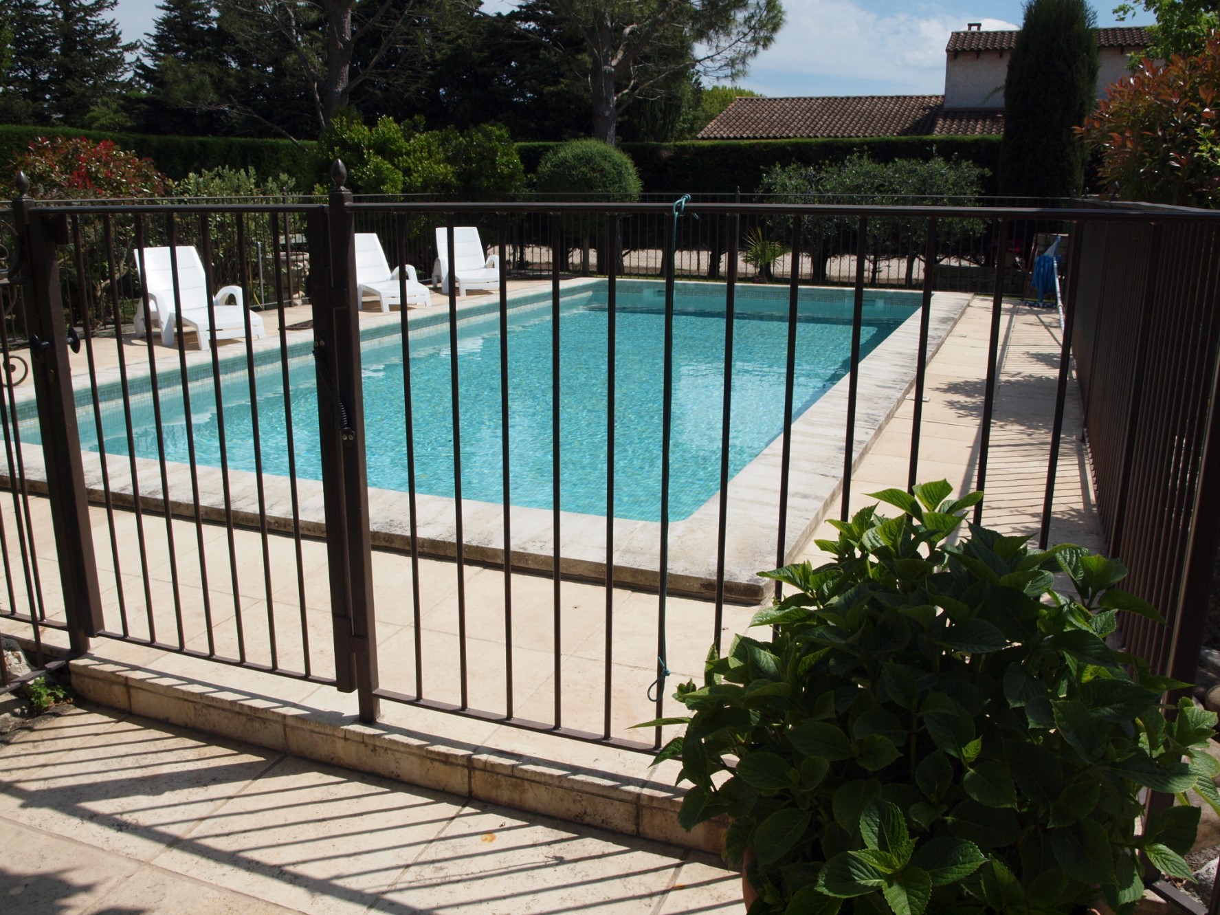 A vendre à l'Isle-sur-la-Sorgue, ensemble constitué de deux petites maison   